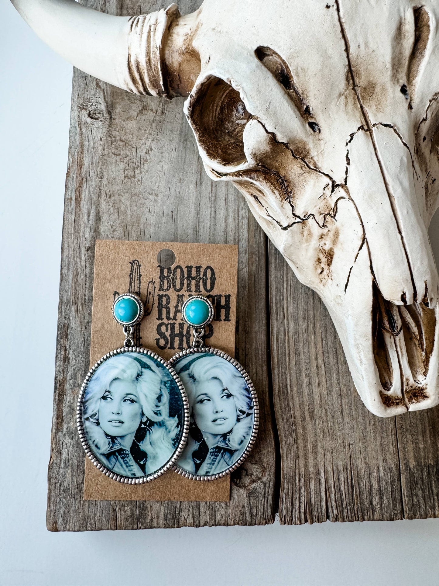 Western Queen Dolly Printed Dangle Earrings: PINK