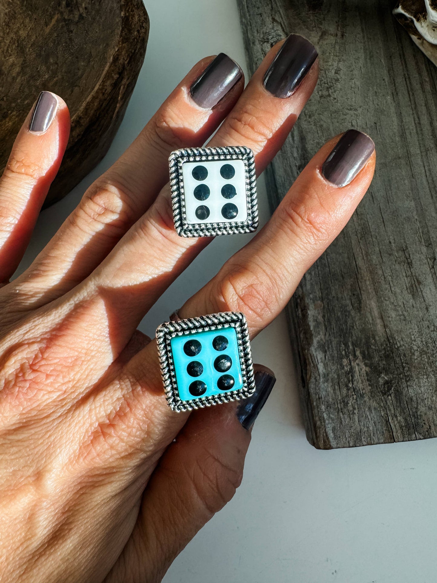 Western Ajustable Dice Ring: WHITE