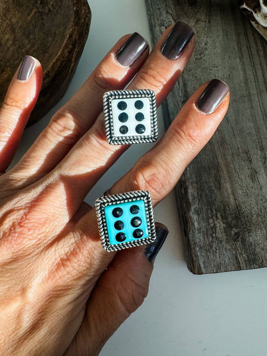 Western Ajustable Dice Ring: WHITE