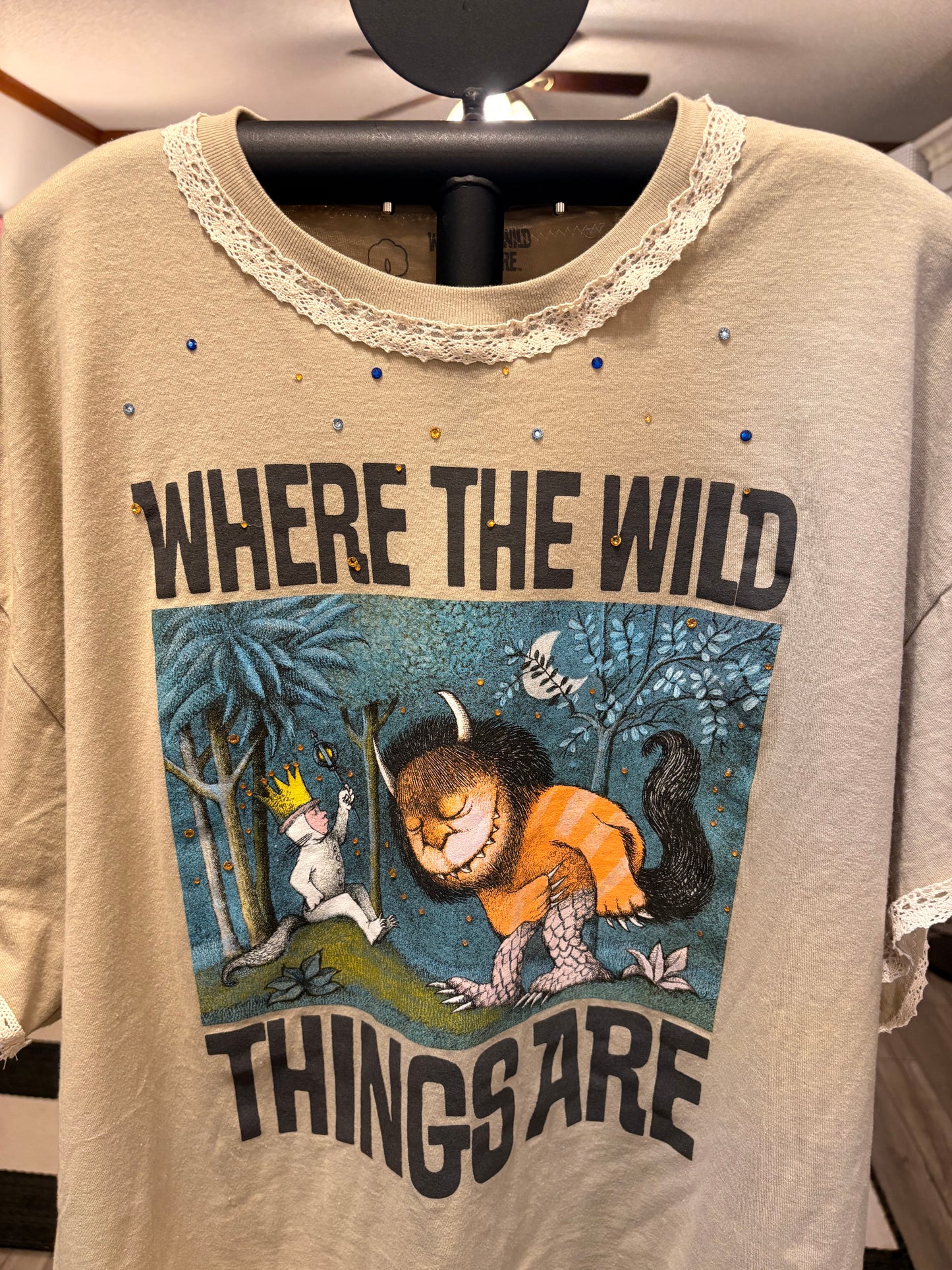 Wild Things Pretty Little Tee One Size Fits a Medium/Large
