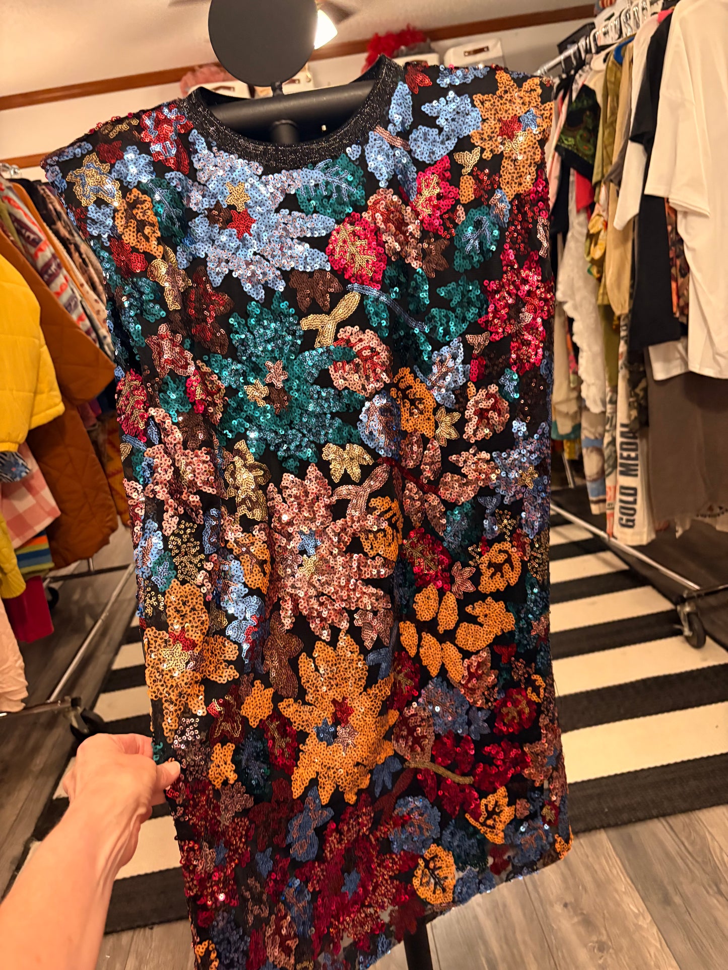 Easel Floral Sequin Dress Large