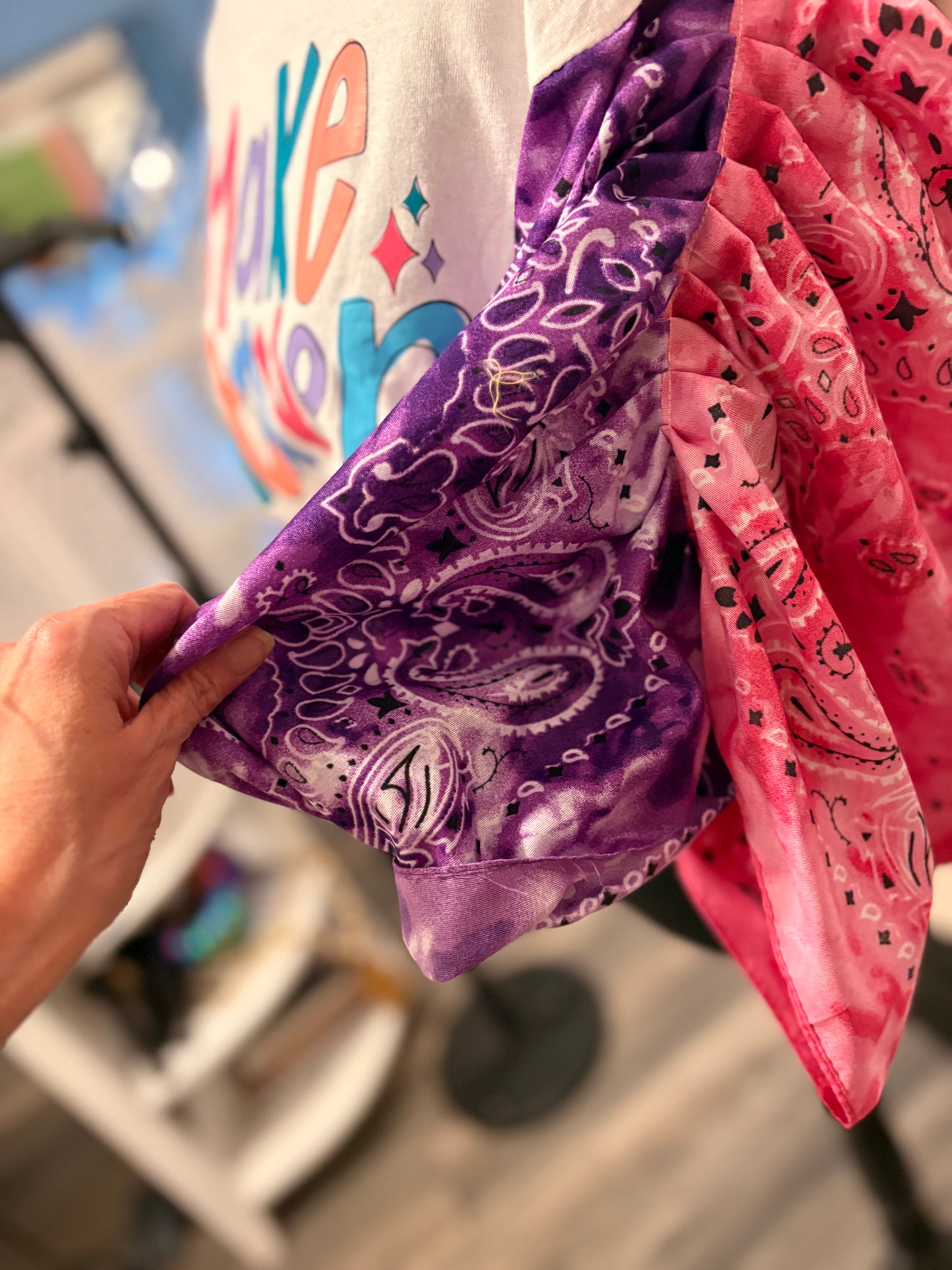 Make Heaven Bubble Bandana Sleeve Tee Fits a Small to Large