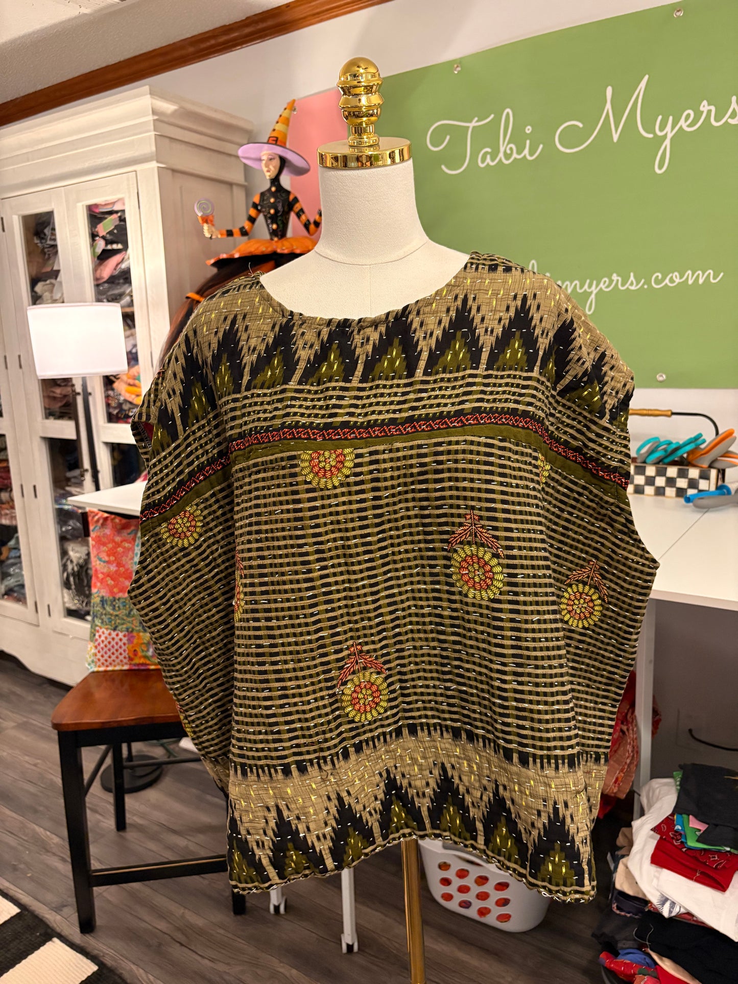 Mary Kantha Top One Size Fits a Large to 2X 10-18