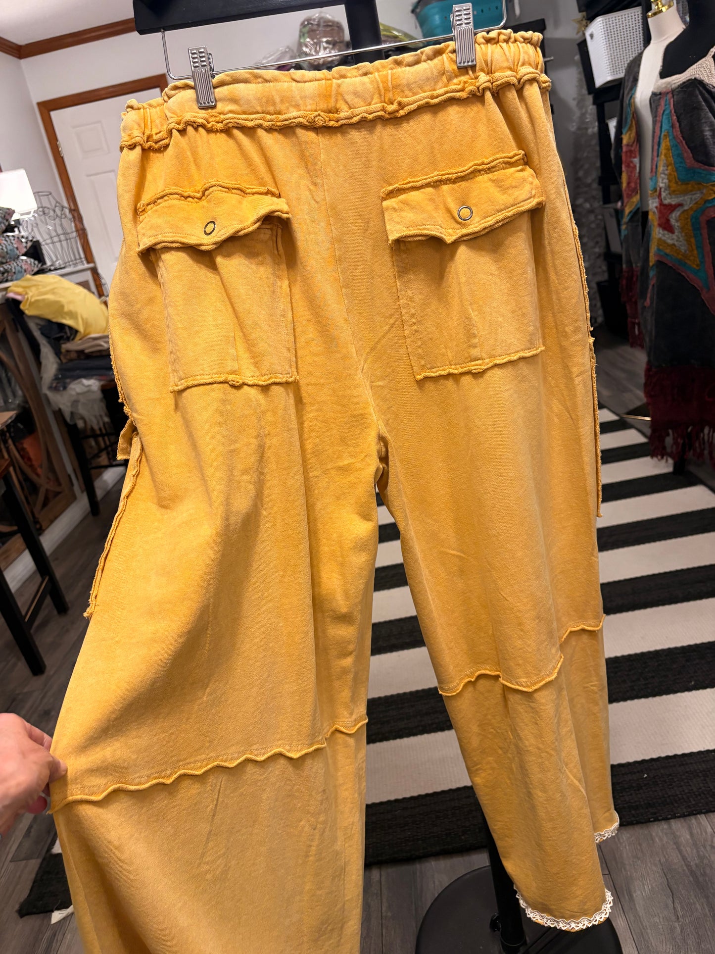 Benny “Junk” Jean Cargo Pants Size Large )10/12