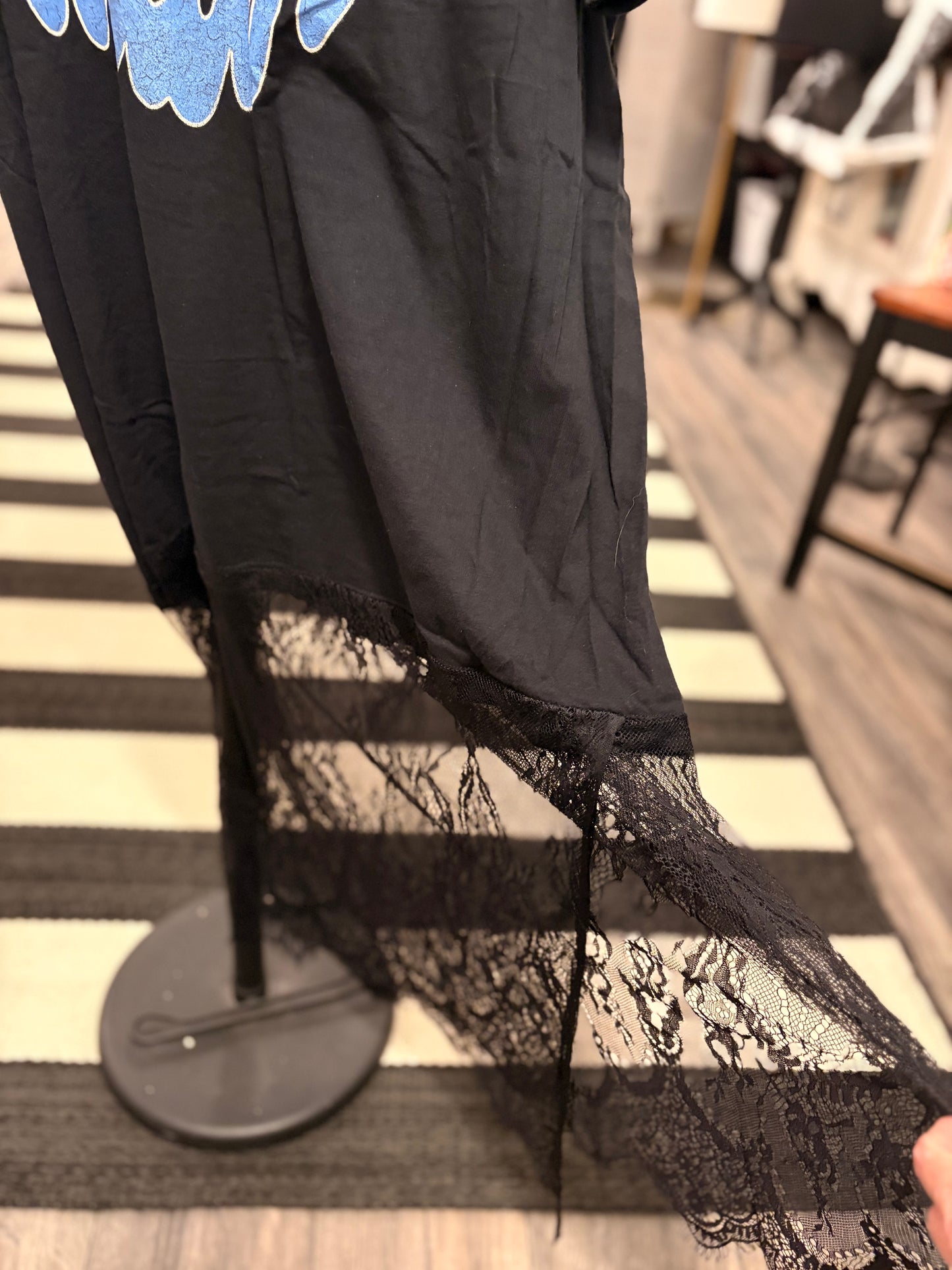 Willie Beautiful Lace Bottom Tee Dress OVERSIZED Fits a Small to 2X