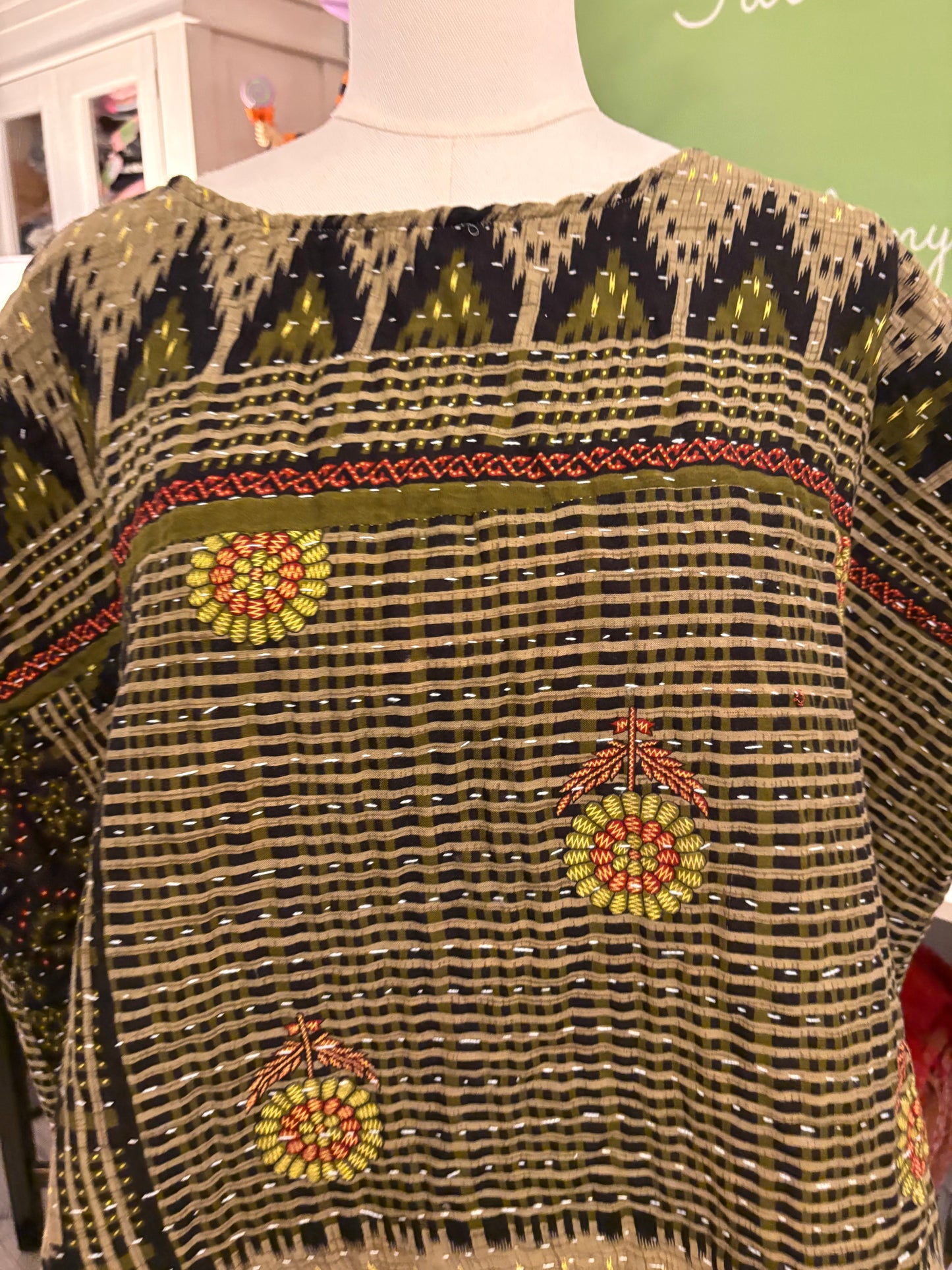 Darla Kantha Top One Size Fits a Small to XL 6-14