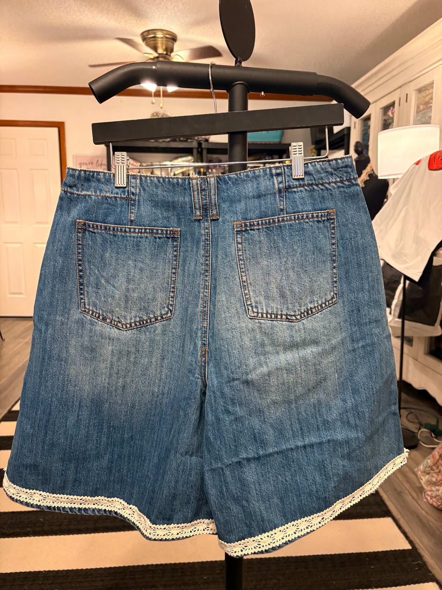 Aurora Refashioned Junk Jean Short Large 10/12