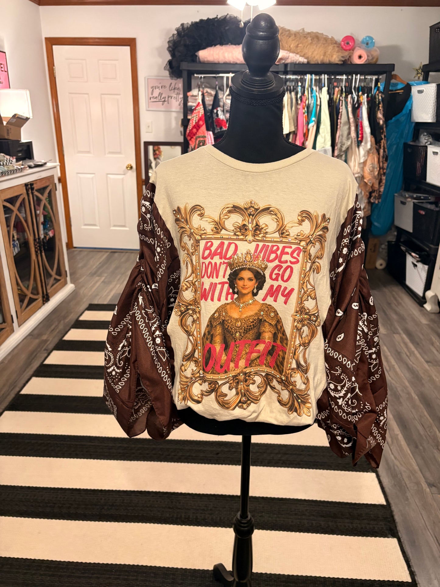 Bad Vibes Don’t Go With My Outfit Bubble Bandana Sleeve Tee Fits a Small to XXL