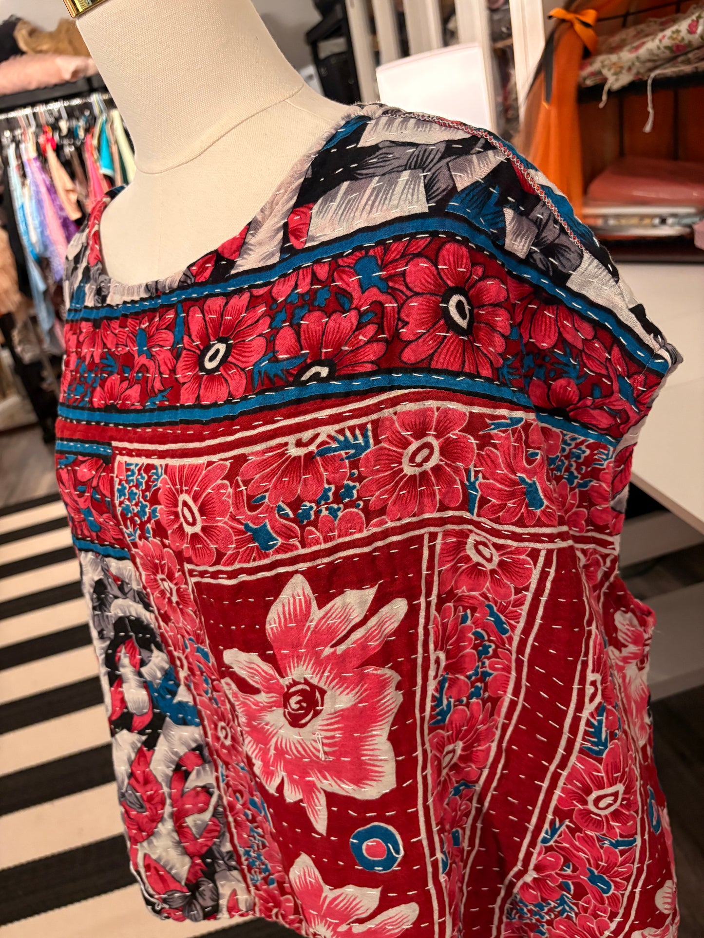 Jan Kantha Top One Size Fits a Small to XL 6-14