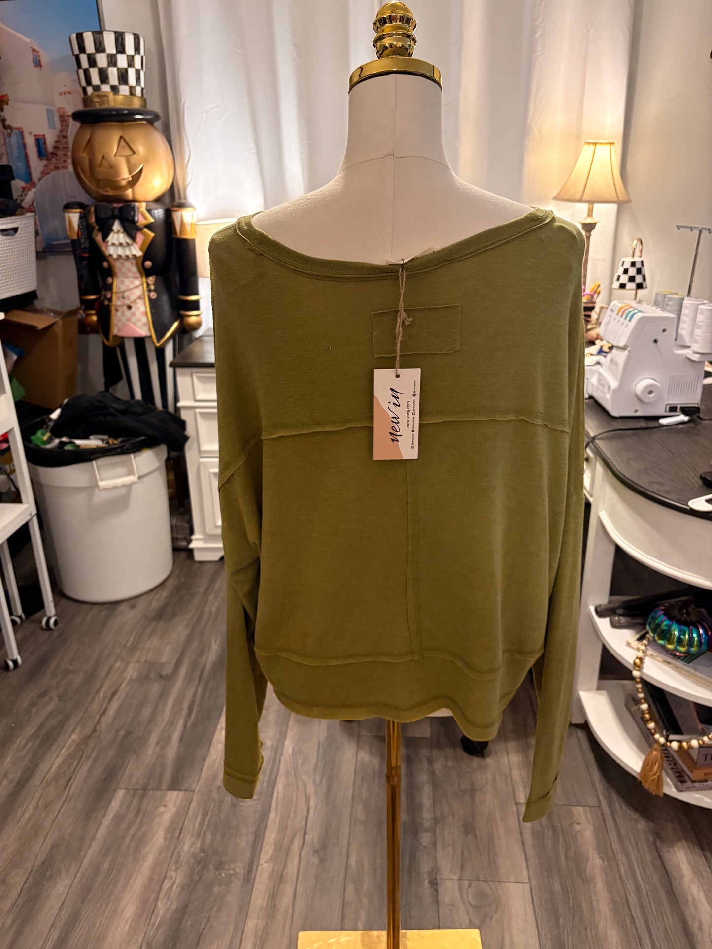 Olive Cropped Tee Large