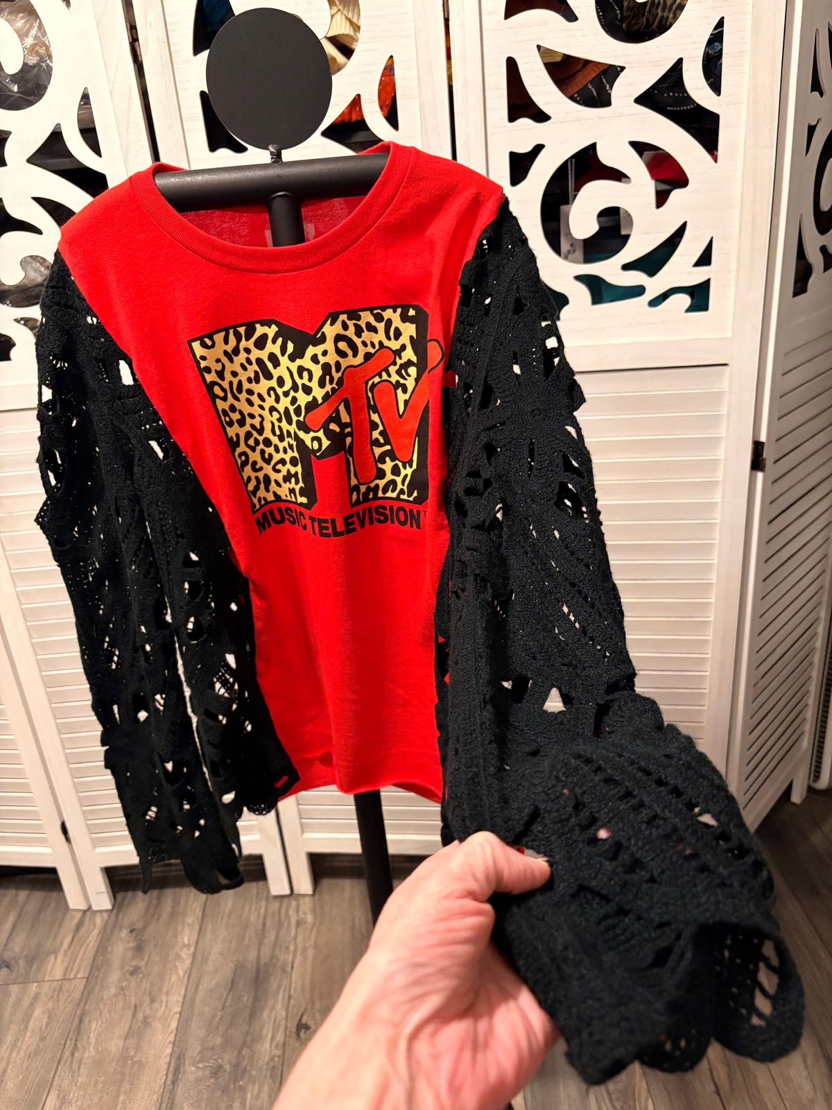 MTV Glam Tee One Size Fits a Small to Large