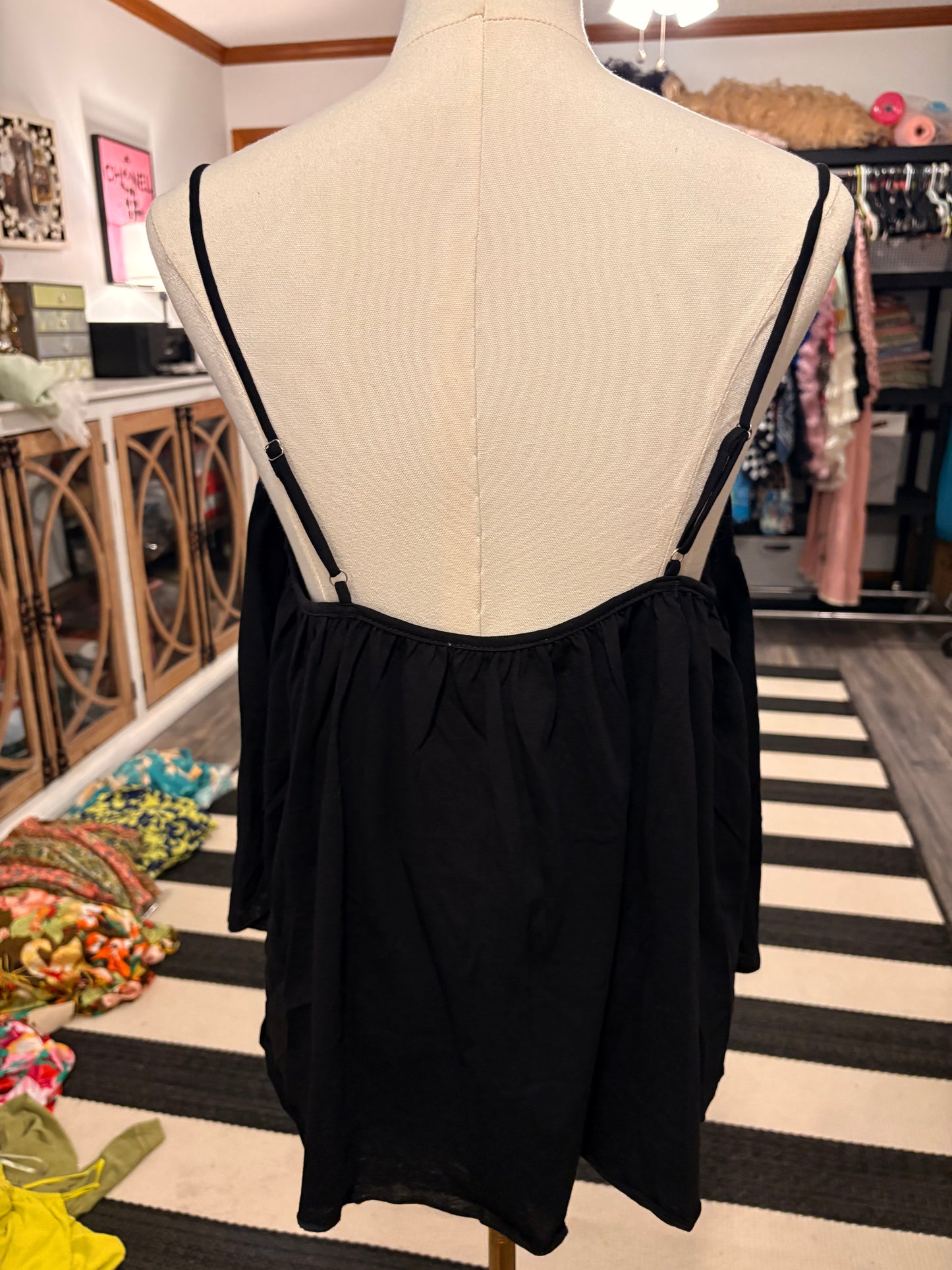 Black Tank Large
