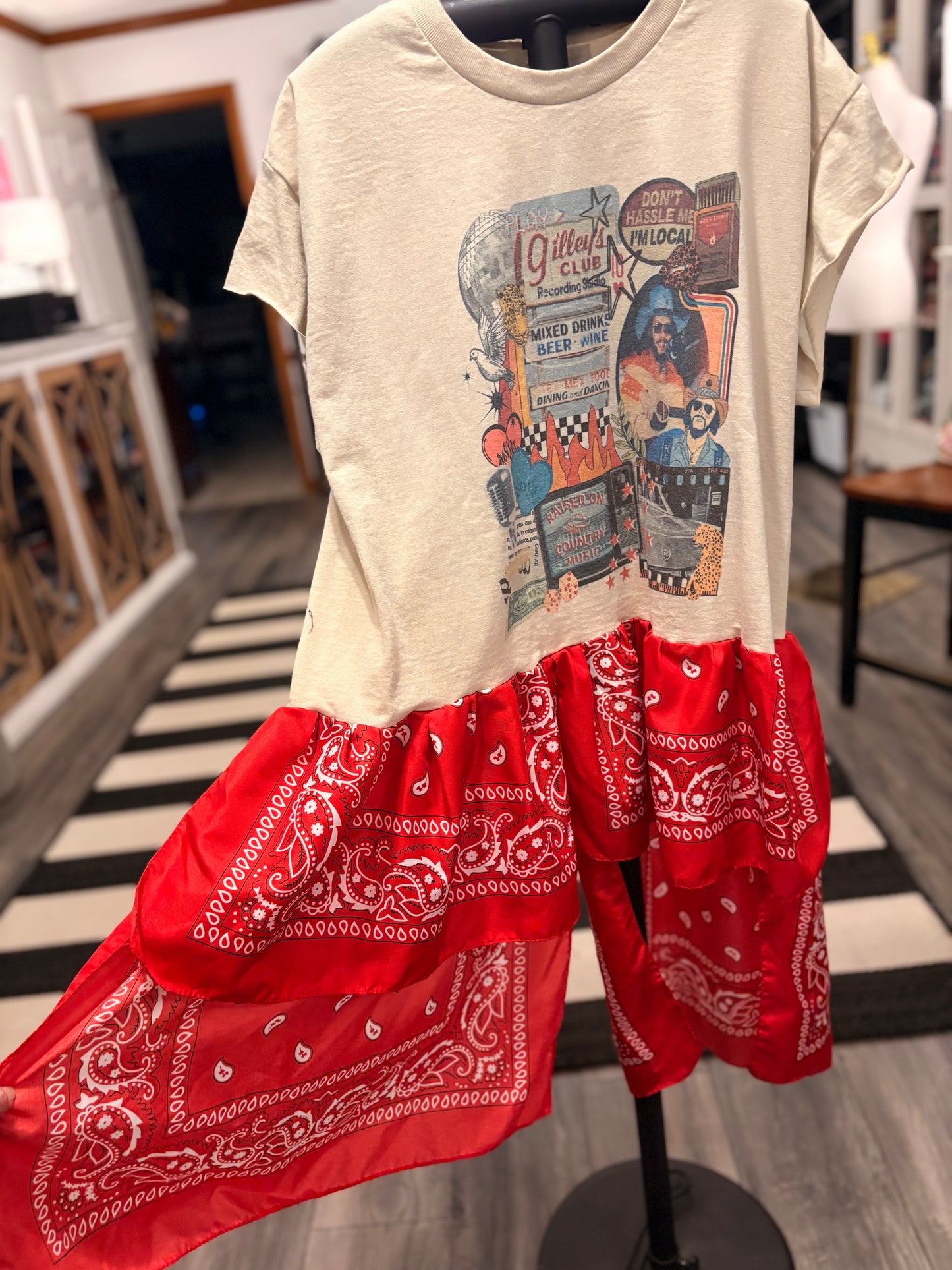 Urban Cowboy Drama Ho/Lo Bandana Tee One size fits a Small to Large 6-12
