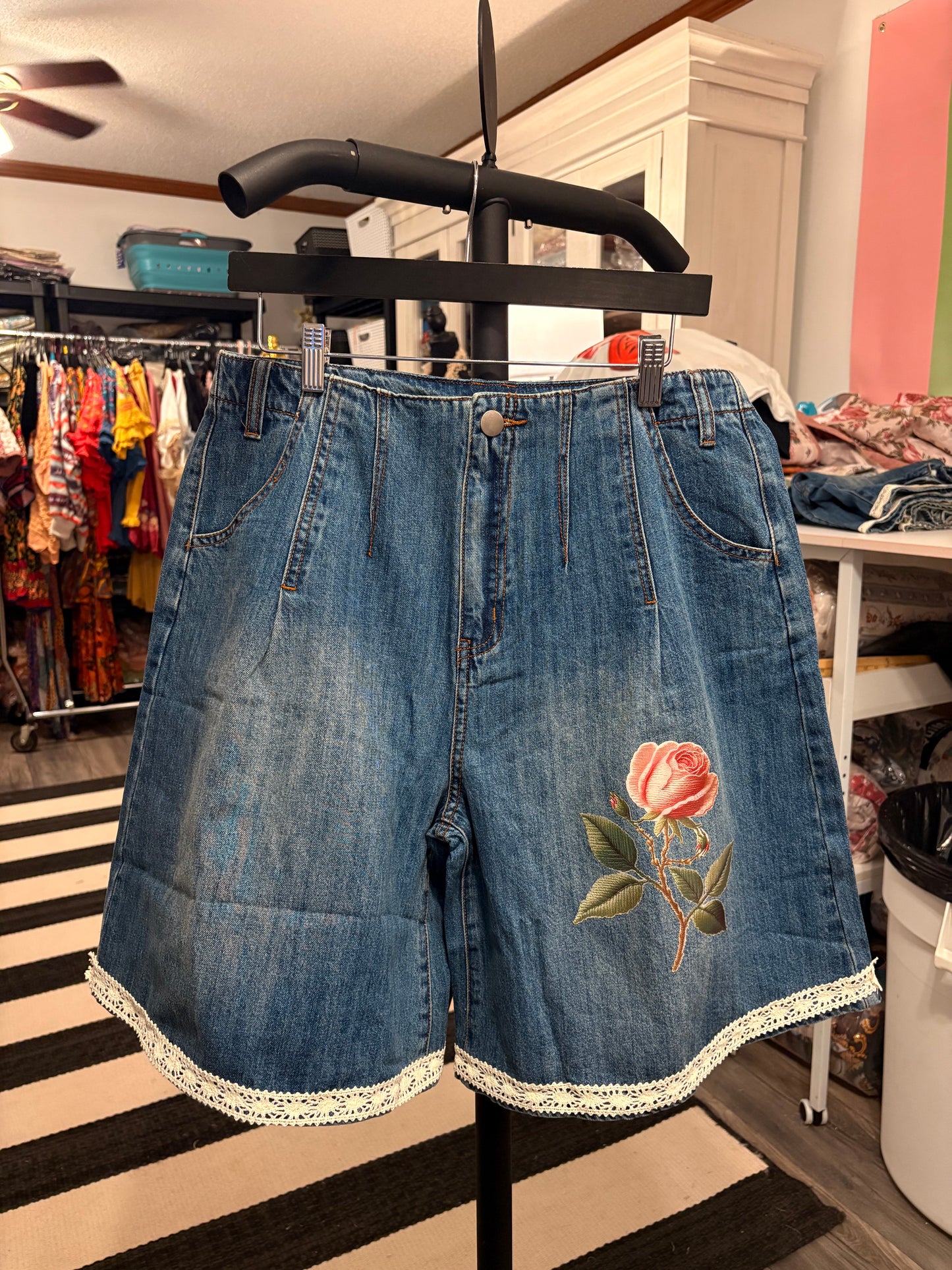 Aurora Refashioned Junk Jean Short Large 10/12