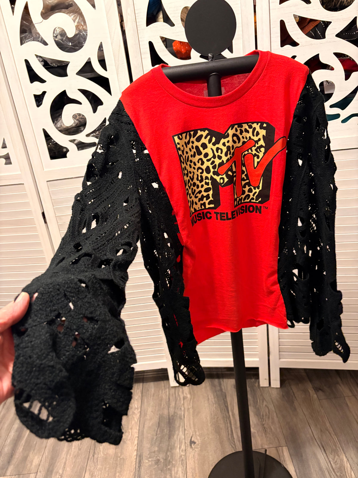 MTV Glam Tee One Size Fits a Small to Large