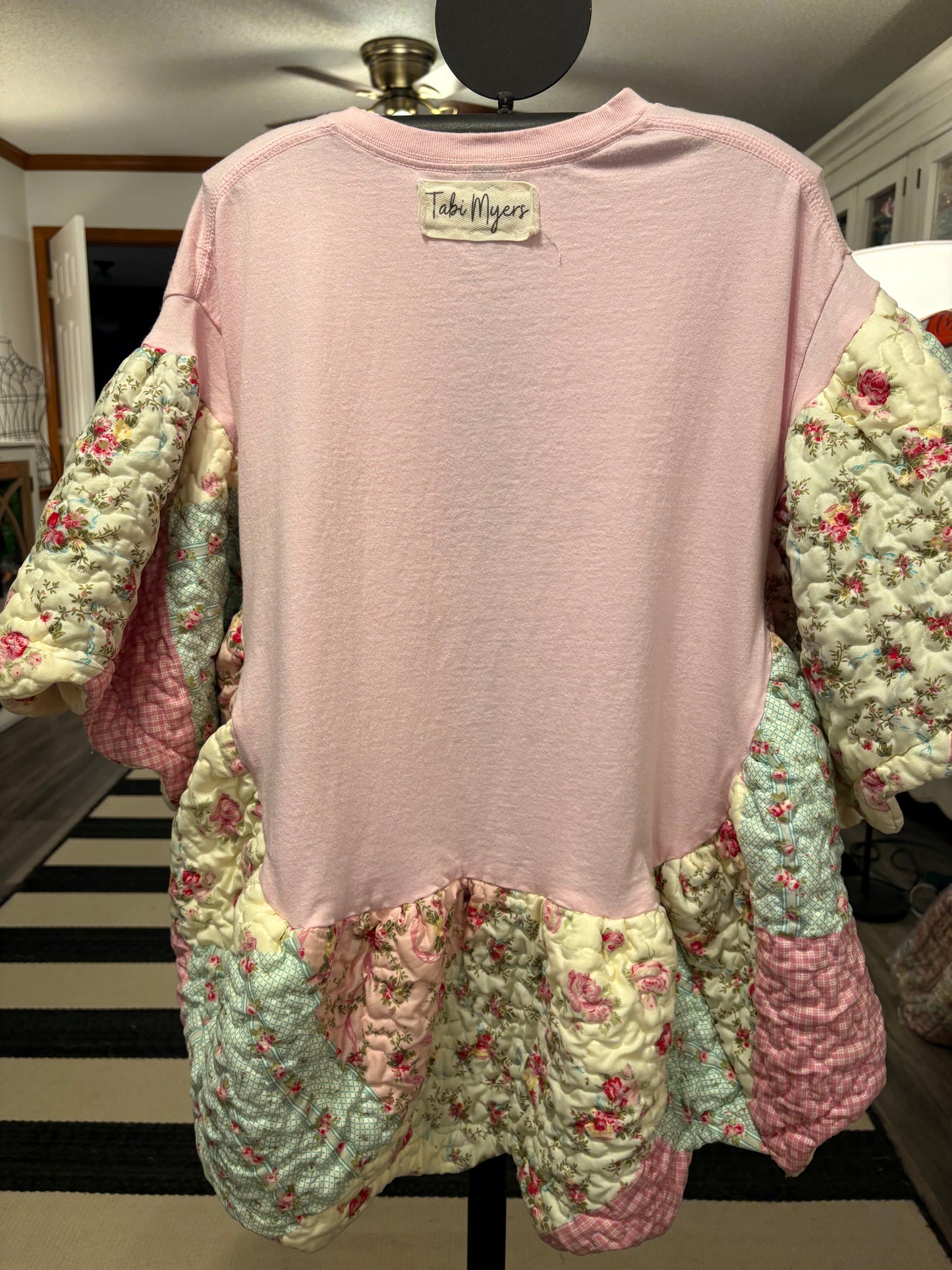 Victory in Jesus Quilted Rock Angel Poncho One Size Fits a Large to XXL OVERSIZED