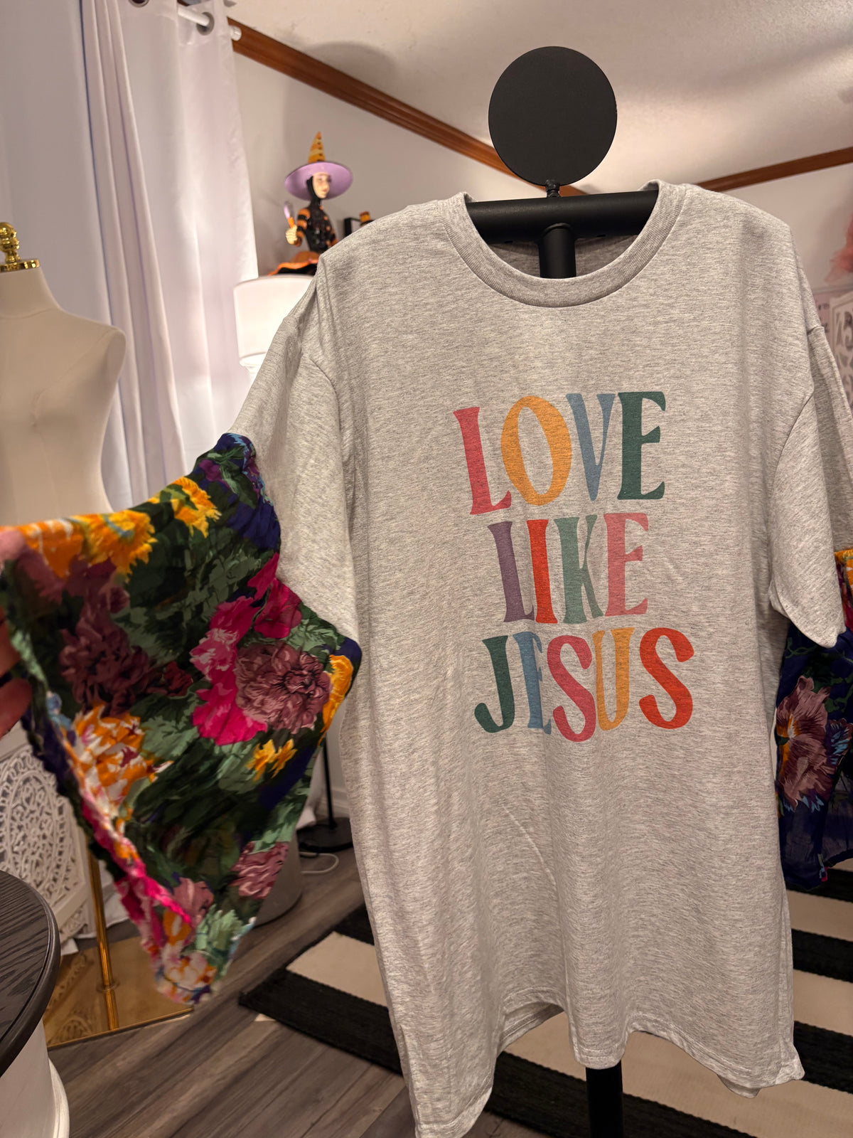 Love Like Jesus Glam Sleeve Tee Fits a Small to Large