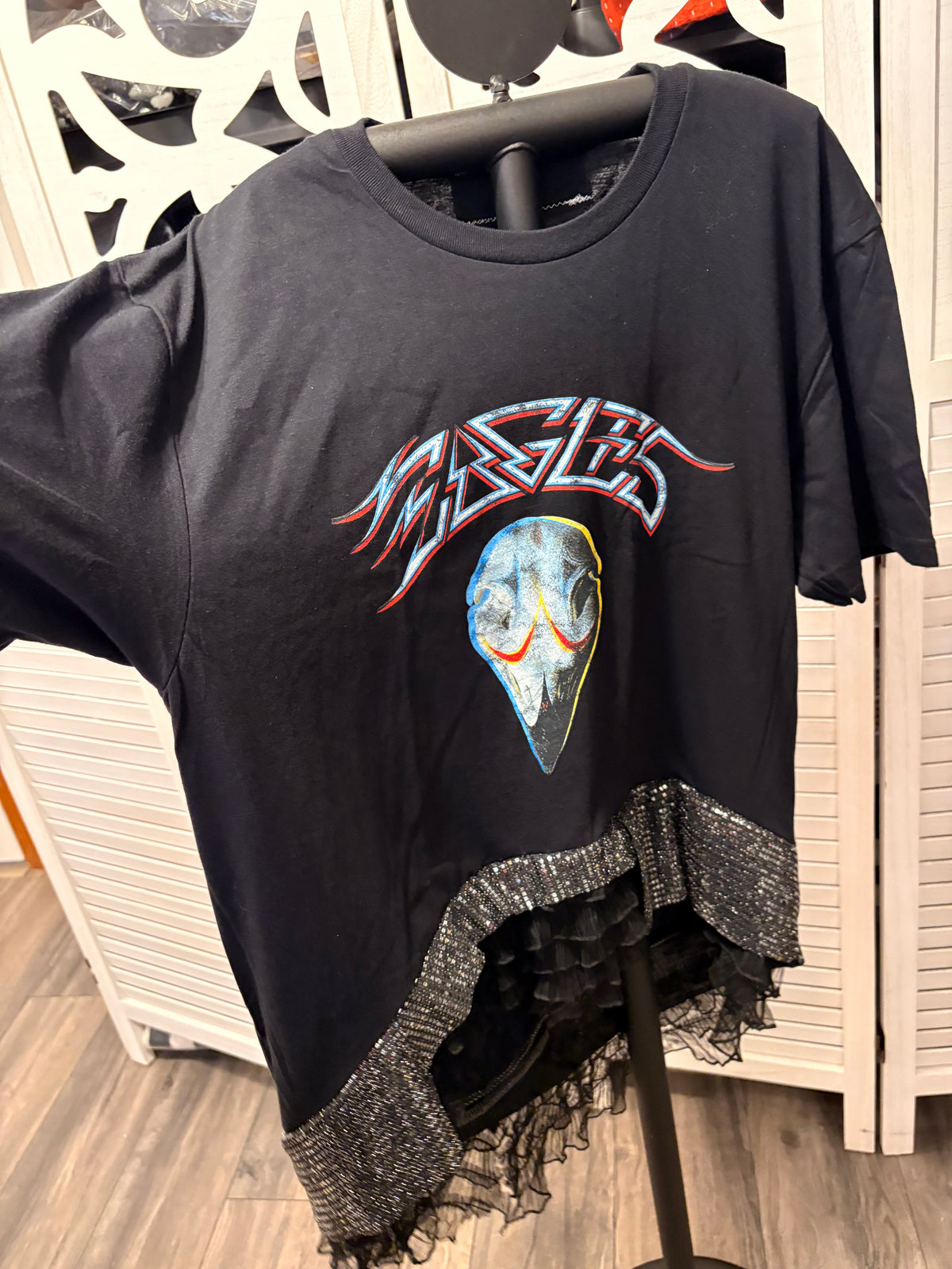 Hotel California Glam Hi/Lo Tee One Size Fits Small to Large