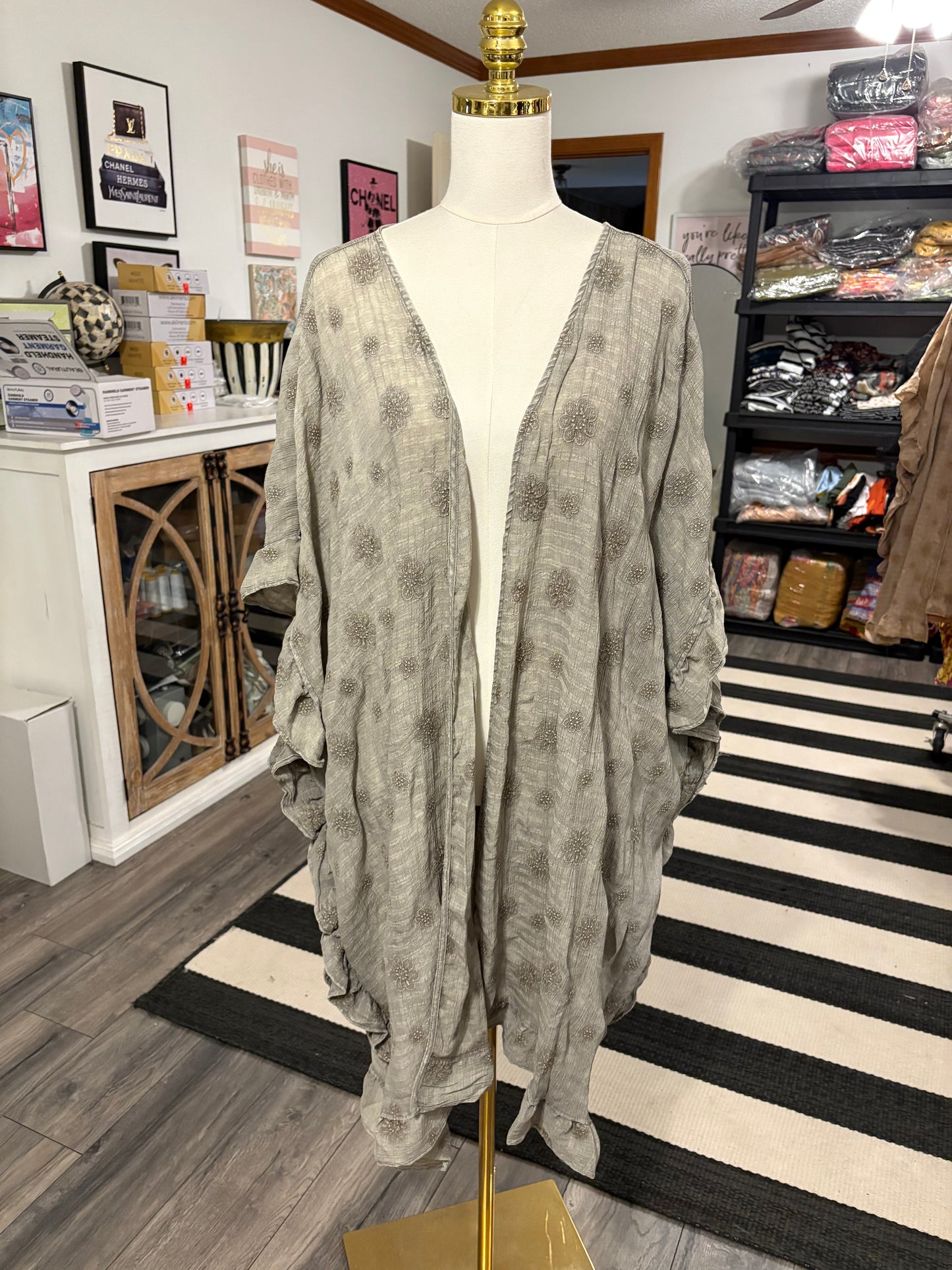 Easel Embroidered Gauze Mineral Wash Ruffled Duster in Storm Grey