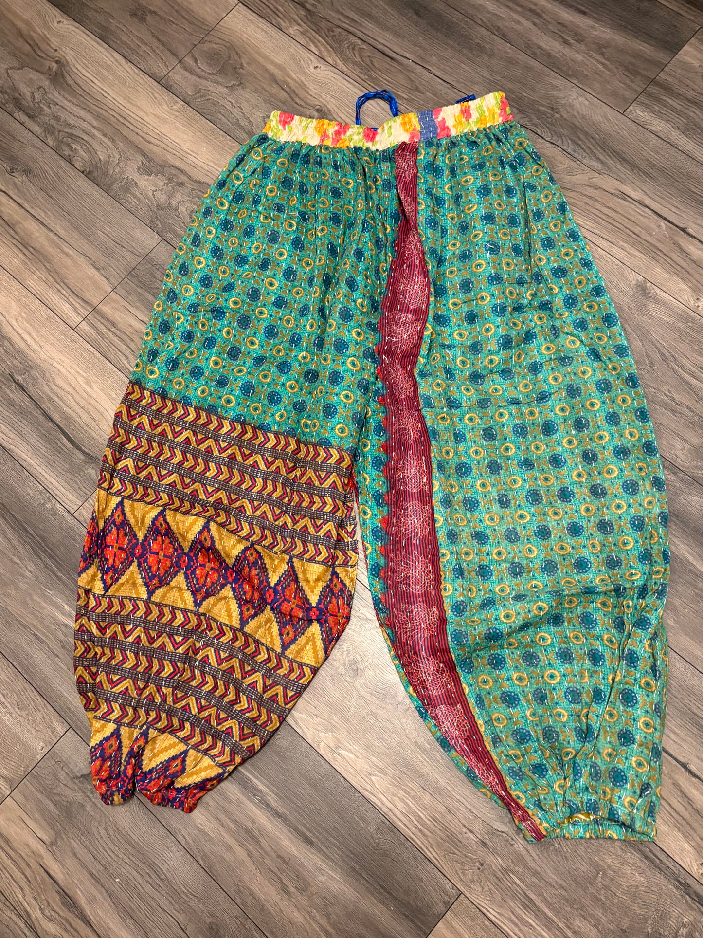Candi Women Vintage Kantha Quilt Cotton Reversible Harem Pant One Size Fits Size 4-16