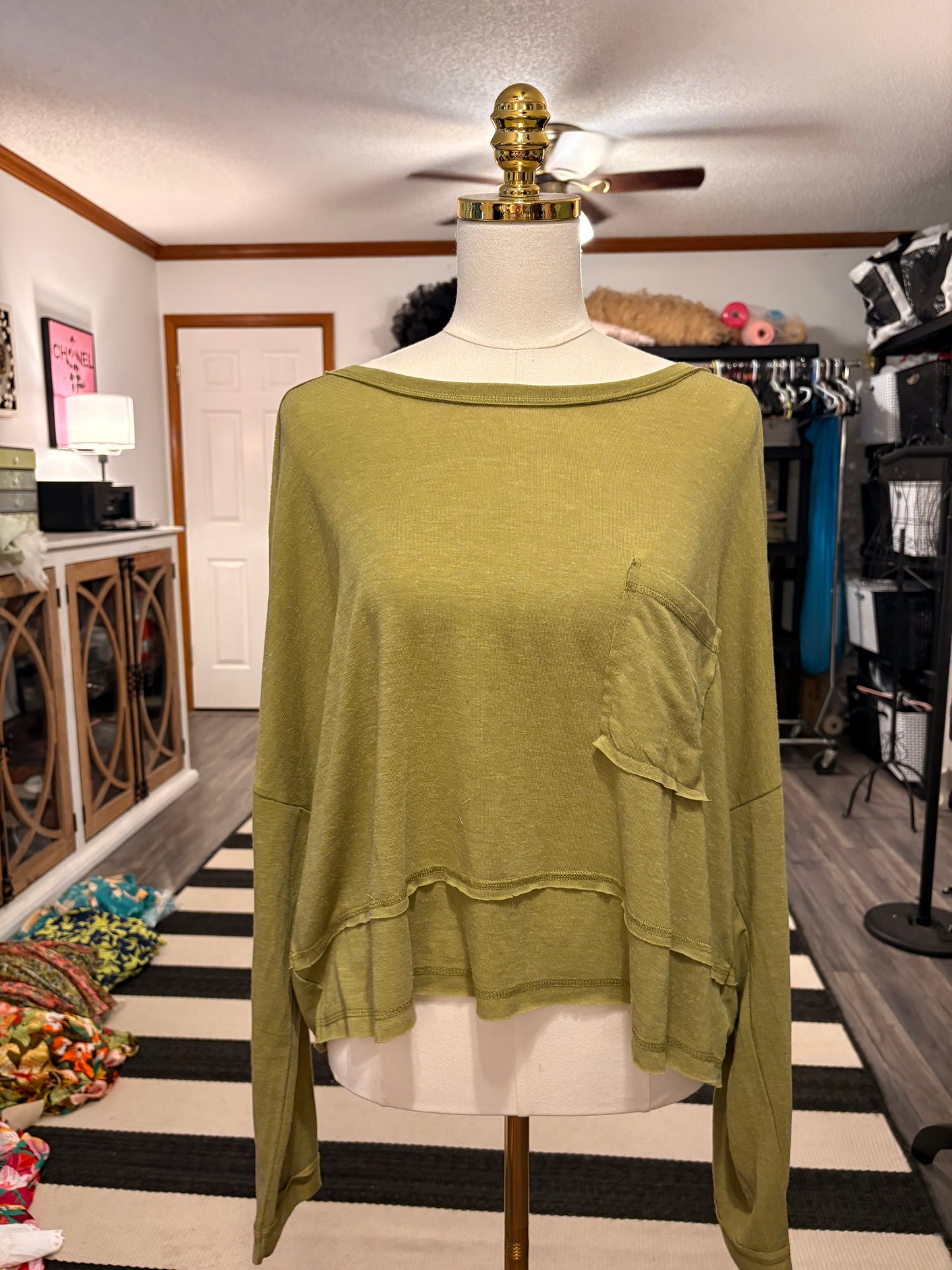 Olive Cropped Tee Large