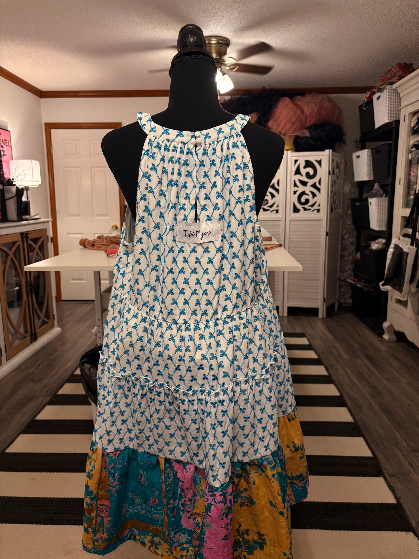 Fiona Embroidered Eyelet Hi/Lo Top