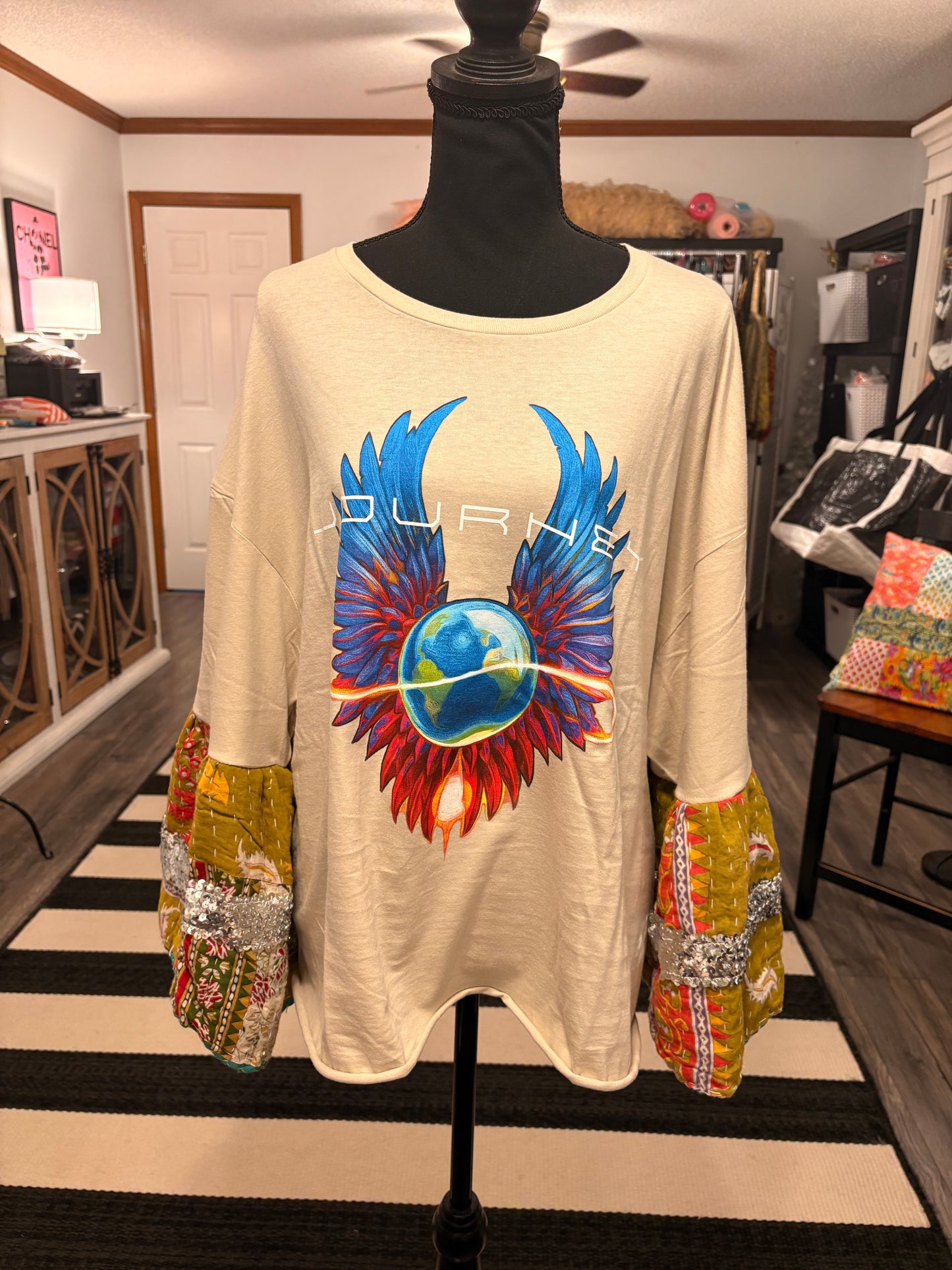 Don’t Stop Believing Sparkle Sleeve Tee One Size Fits a Small to XXL