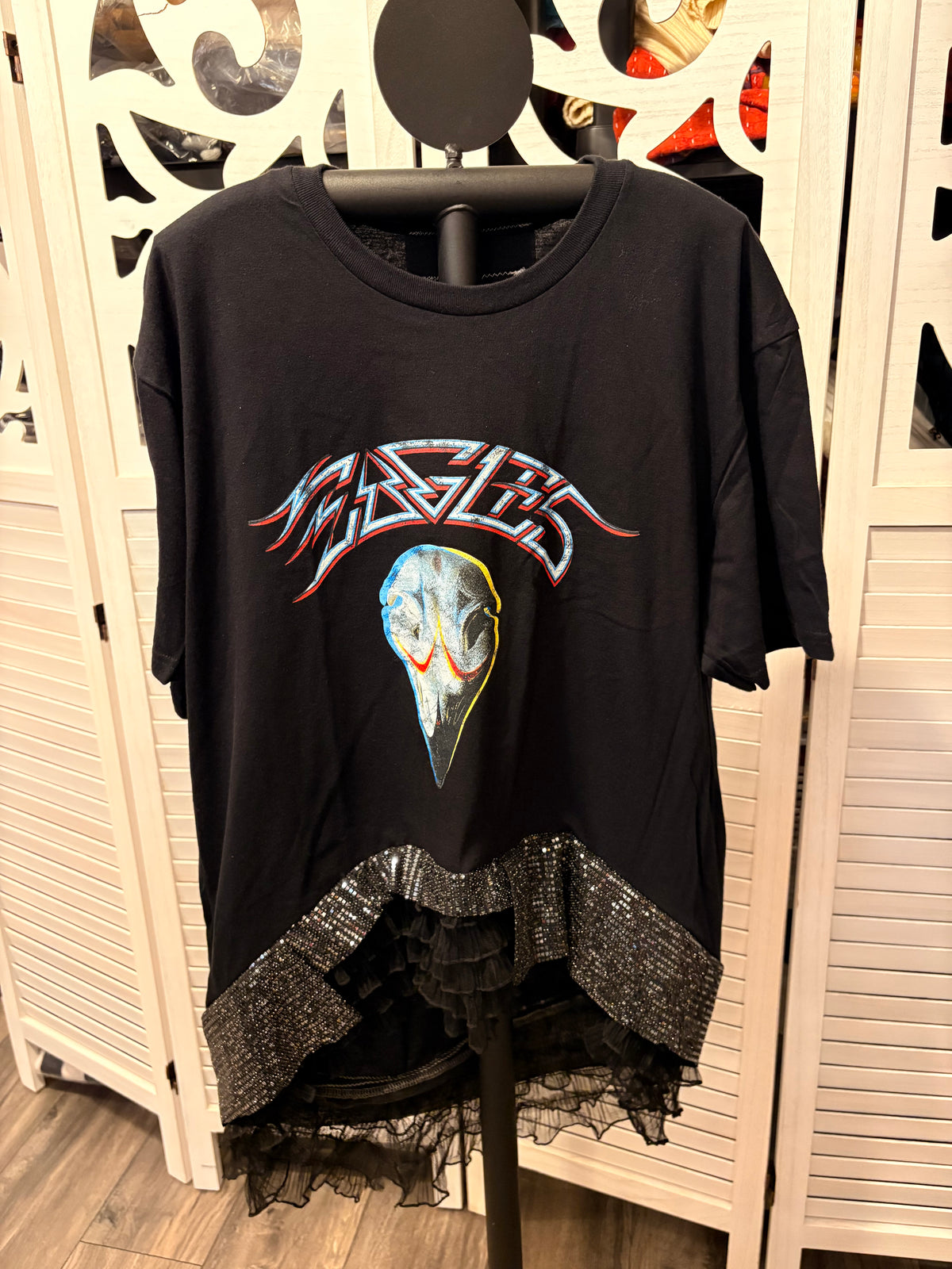 Hotel California Glam Hi/Lo Tee One Size Fits Small to Large