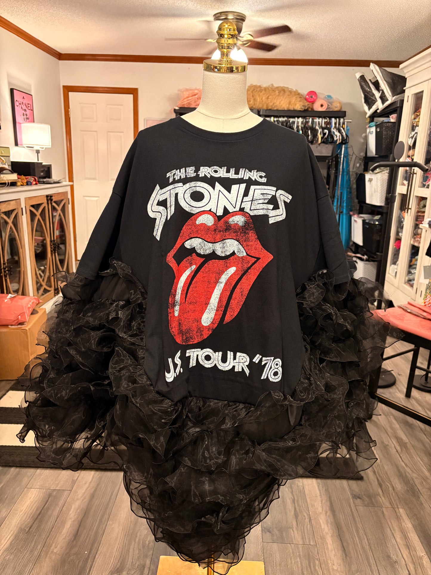 Satisfaction Rock Angel Poncho One Size Fits up to 3X