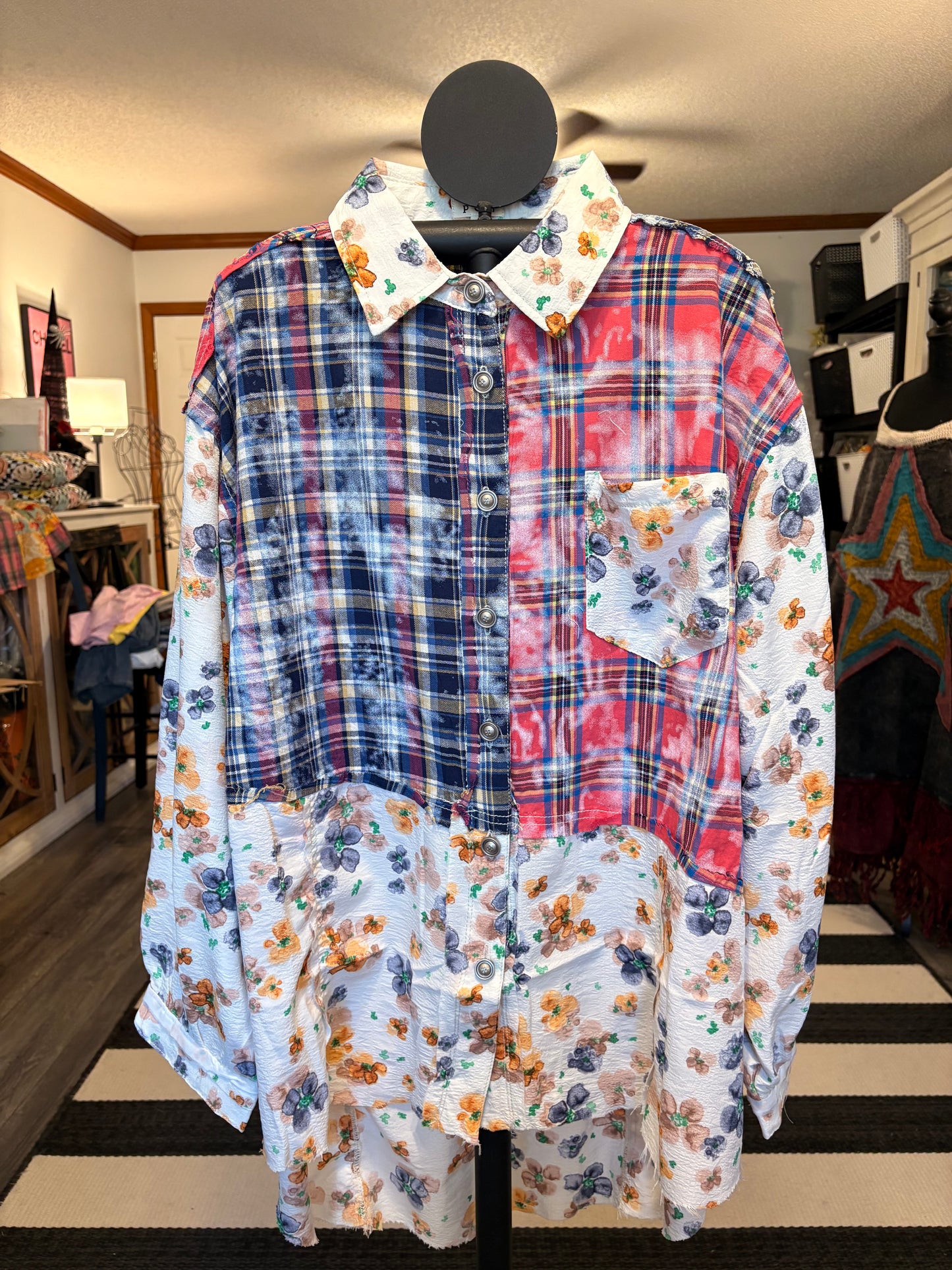 Chocolat “Junk” Top One Size Fits a Large to XXL (10-16) Oversized