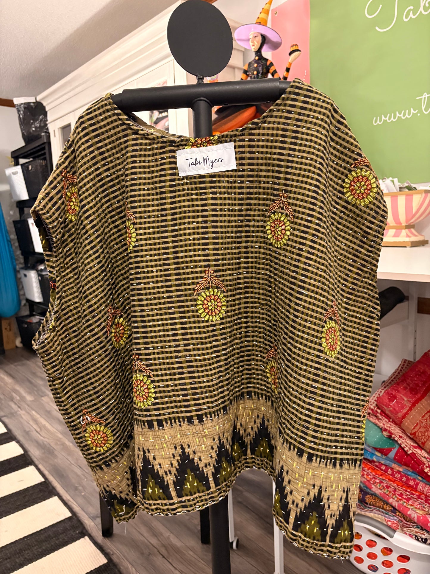 Mary Kantha Top One Size Fits a Large to 2X 10-18