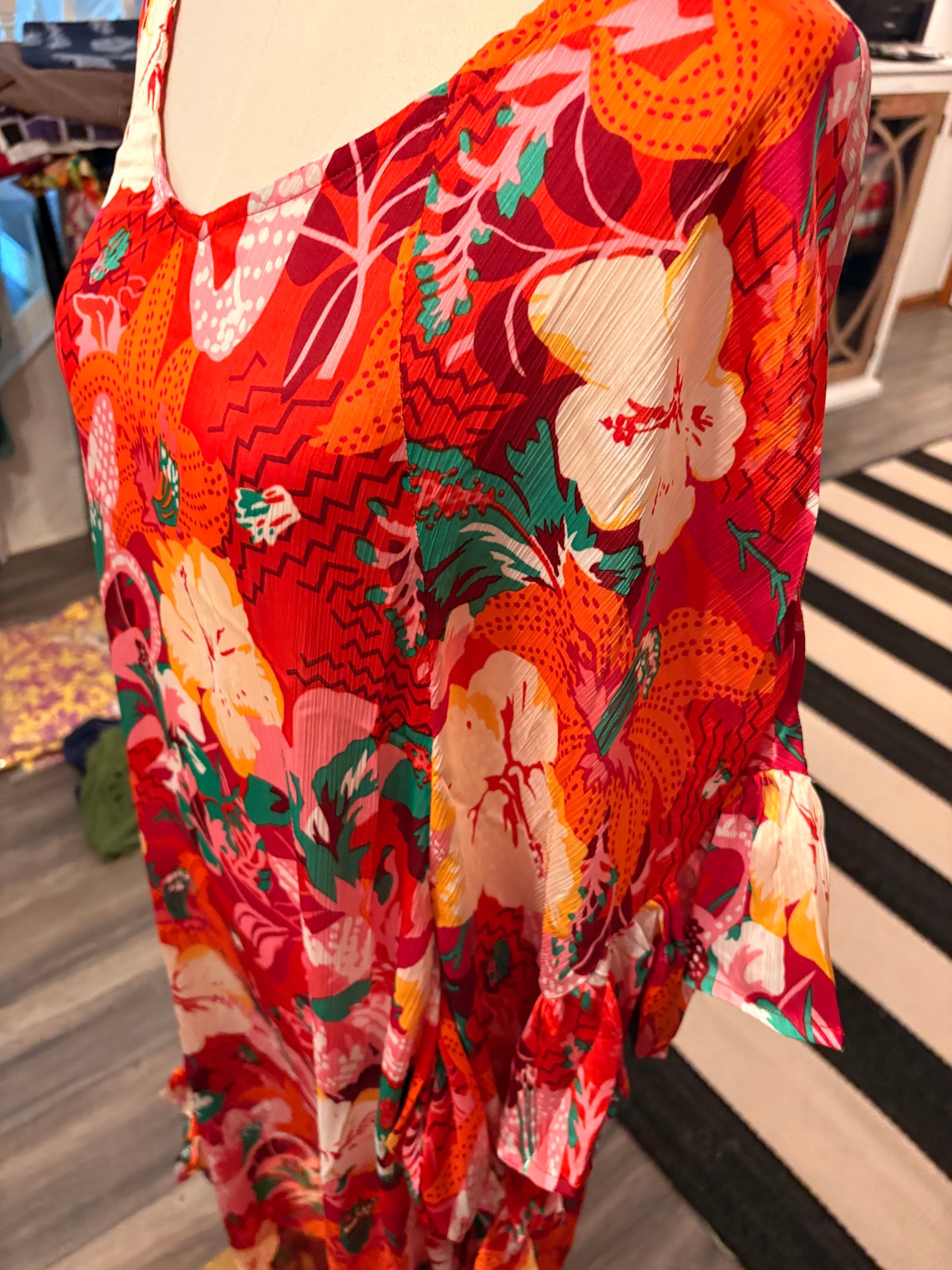 Red Tropical Ruffle Kaftan Large