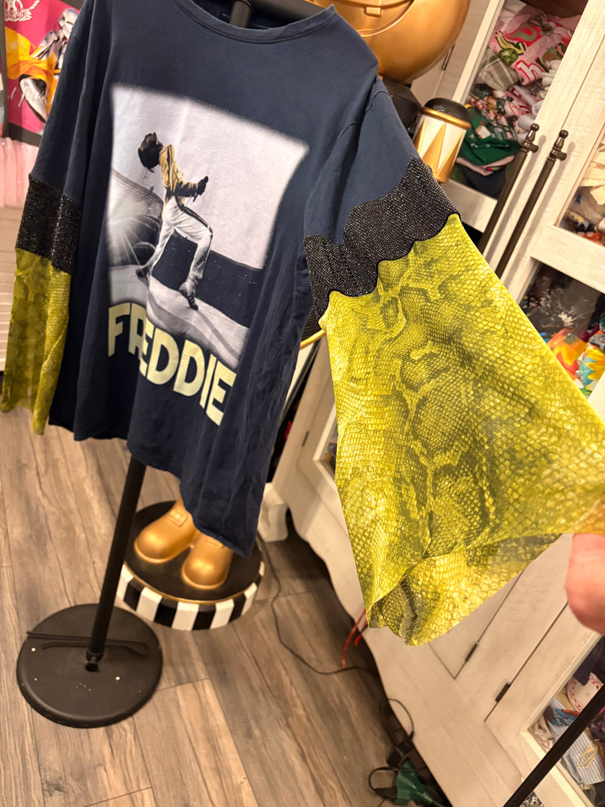 King Freddie Glam Tee One Size Fits a Small to XL