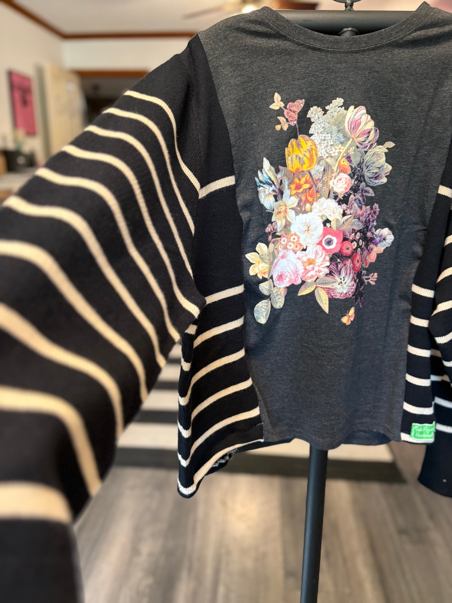 Flora Stripe One Size Fits a Small to Large