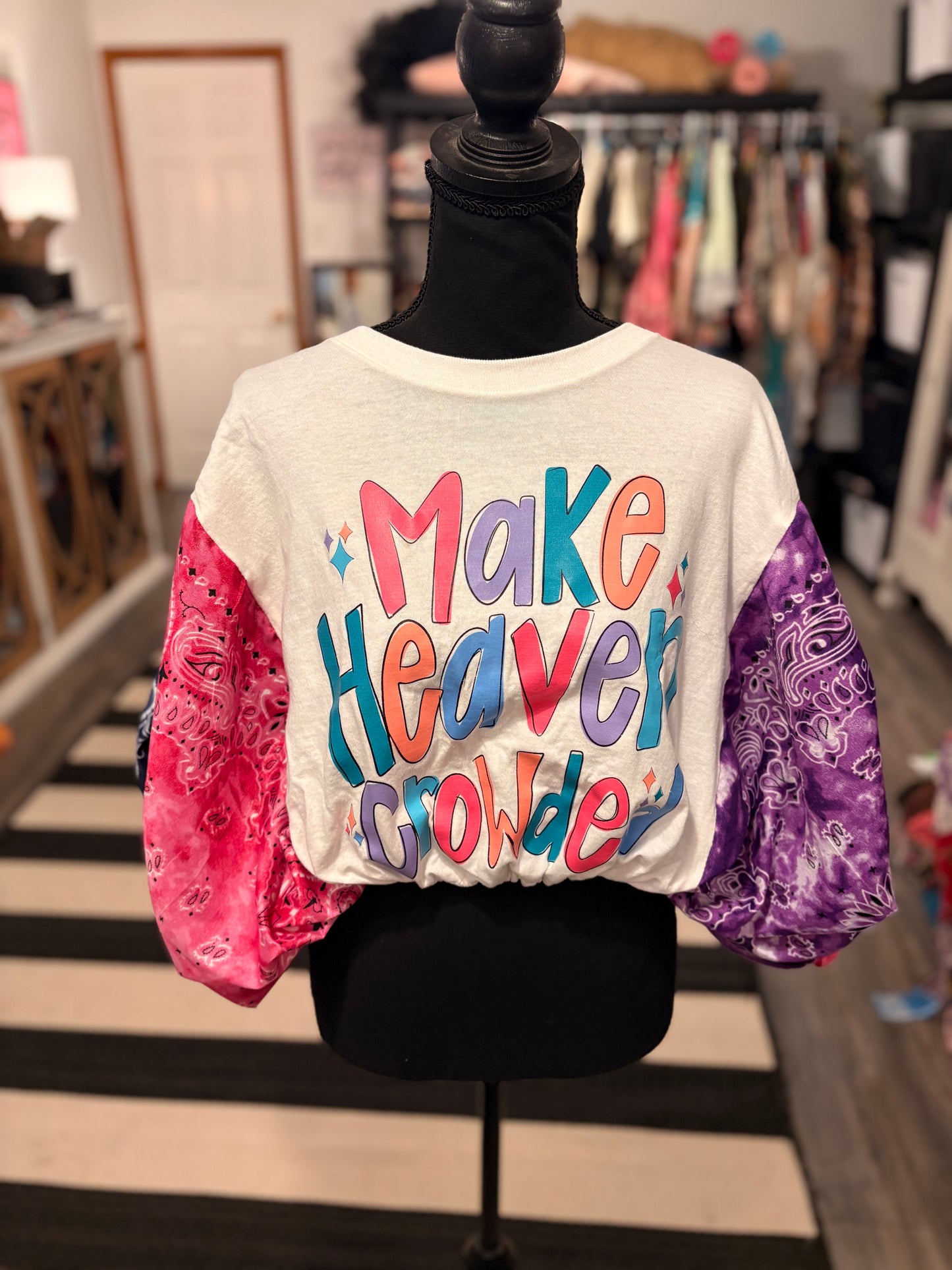 Make Heaven Bubble Bandana Sleeve Tee Fits a Small to Large