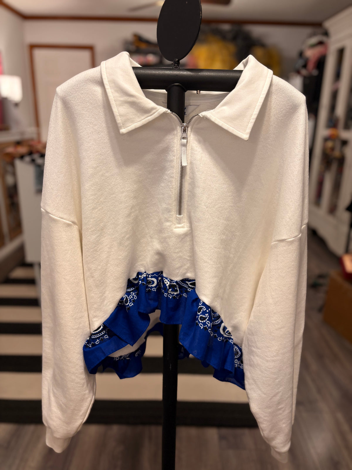 Blue Stars Hi/Lo Glam Bandana Sweatshirt One Size Fits a Small to XL
