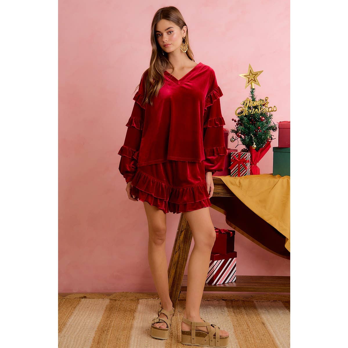 HOLIDAY VELVET RUFFLED HEM SHORTS: CRIMSON