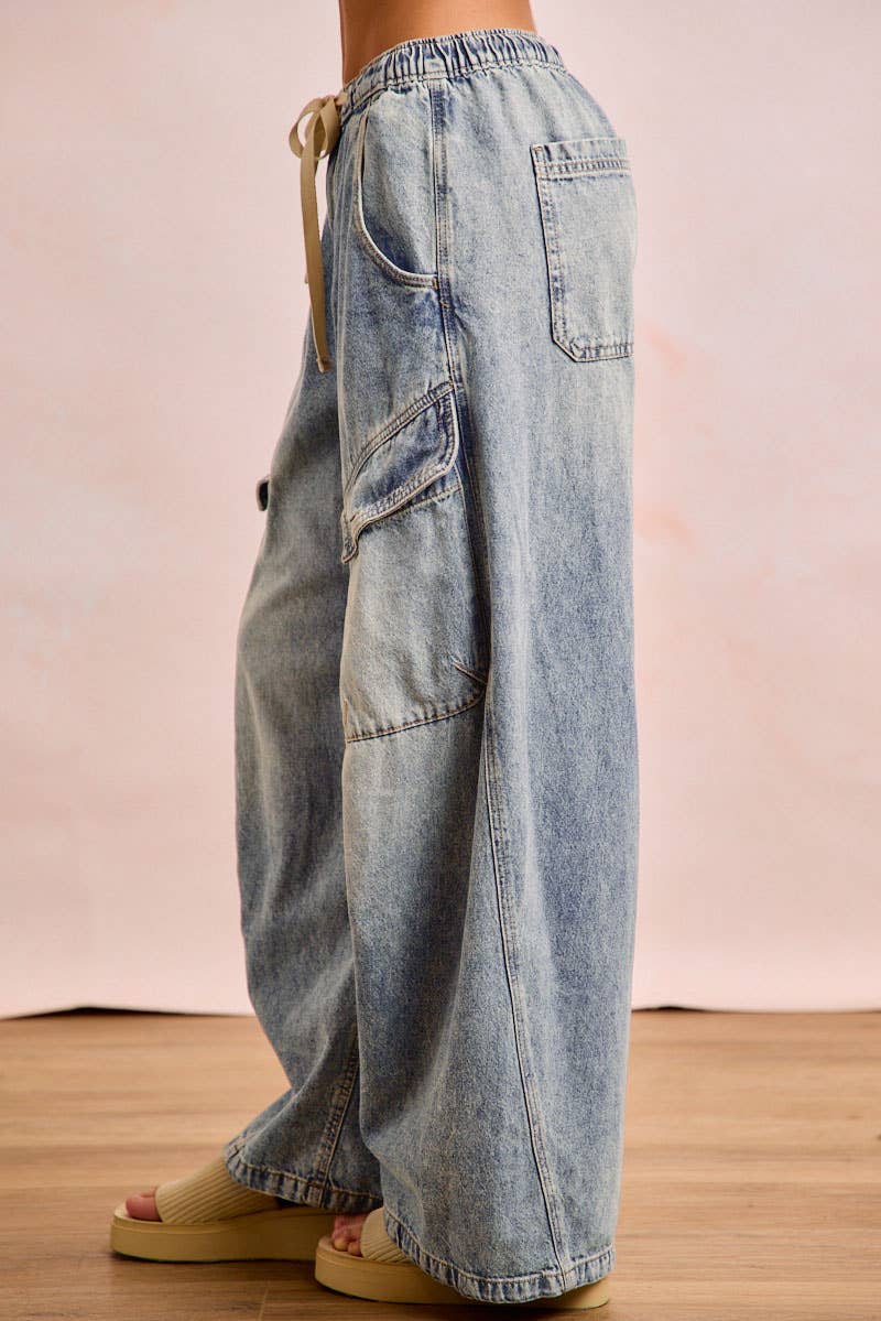 BAGGY BARREL DENIM PANTS WITH CARGO POCKETS: DENIM