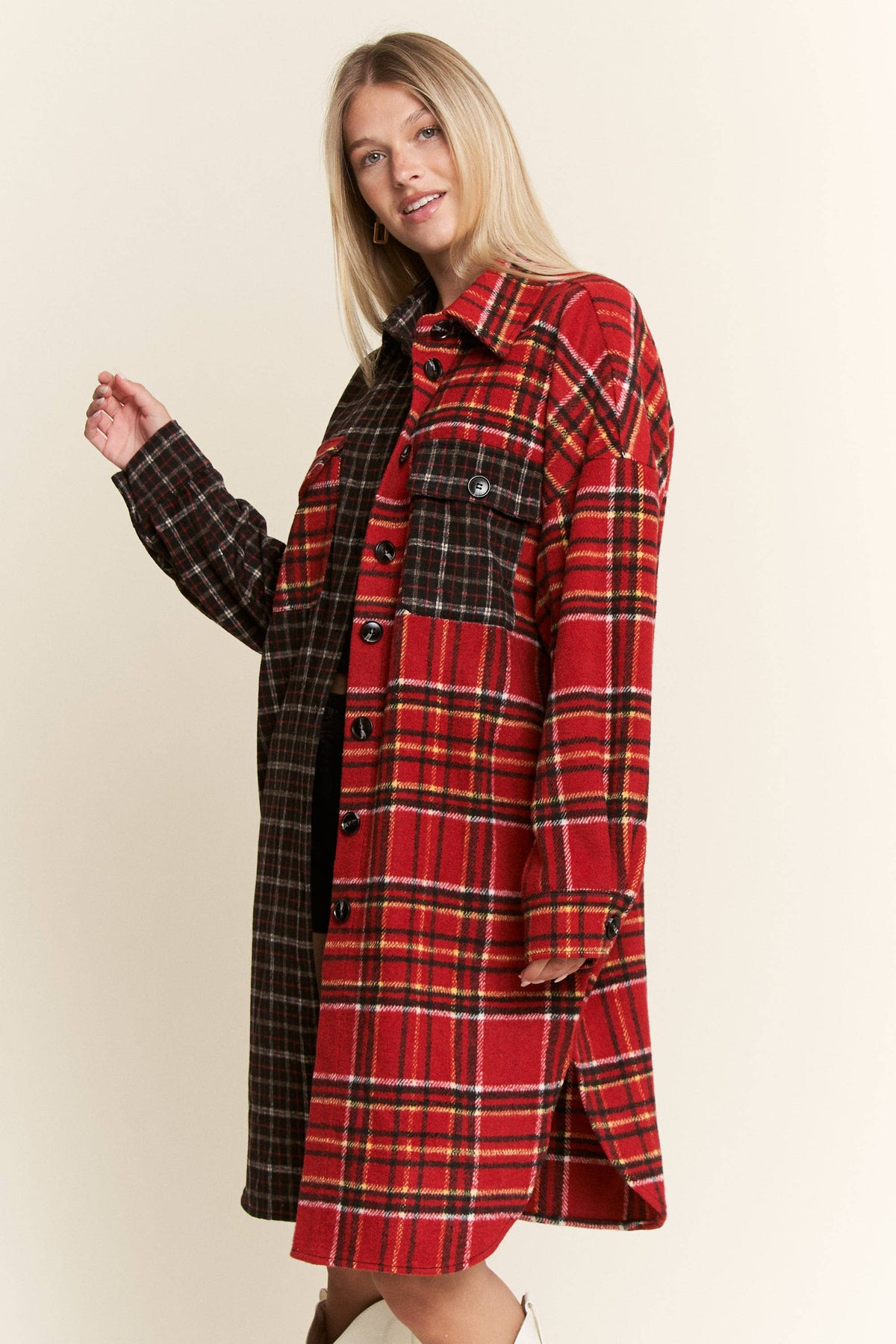 PLUS SIZE OPPOSITES ATTRACT FLANNEL JACKET: BLACK/RED / 1X/2XL