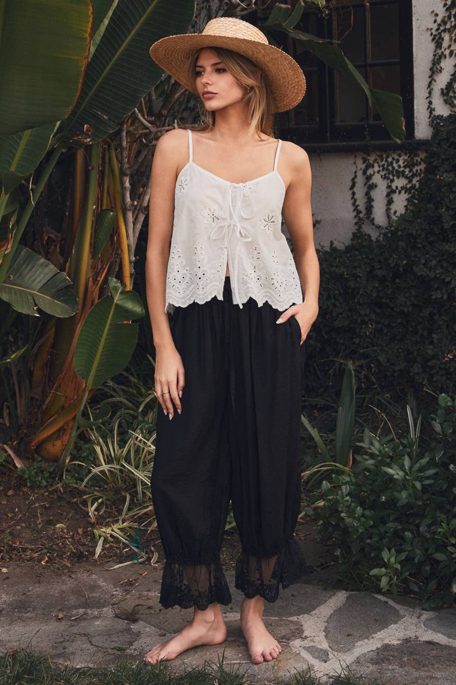 Plus Relaxed Bloomer Pants: Black / Plus Size / 2XL