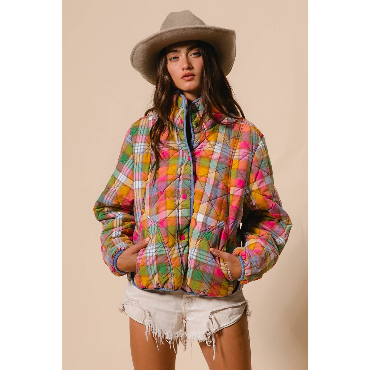 BLEACHED VINTAGE PLAID QUILTED JACKET WITH POCKETS: STAINED GLASS / XL