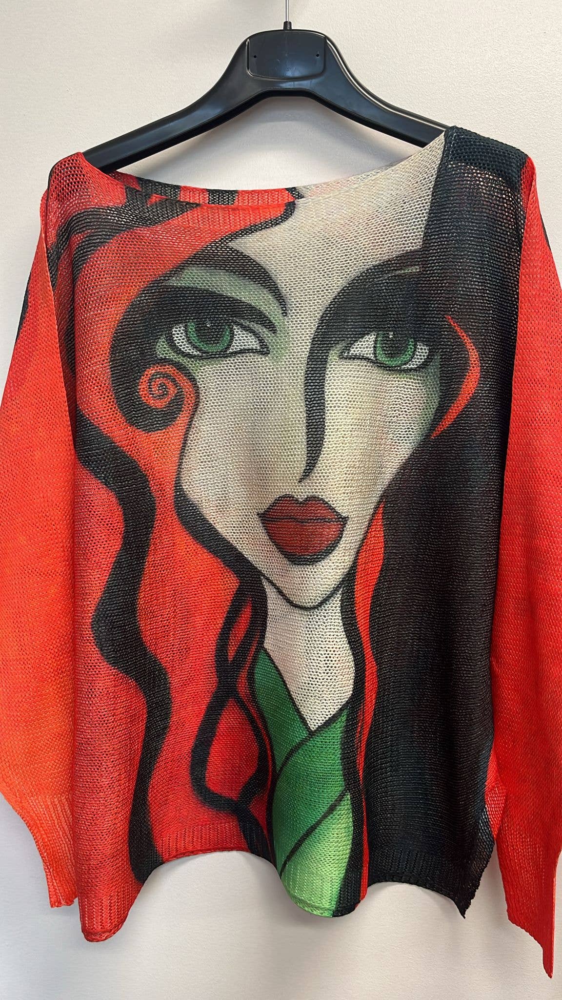 VI414 Red "PICASSO" Round Neck Knit Printed Sweater