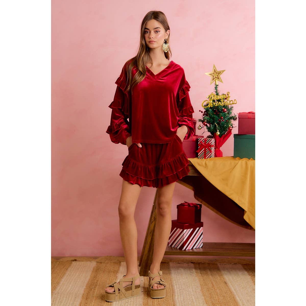 HOLIDAY VELVET RUFFLED HEM SHORTS: CRIMSON