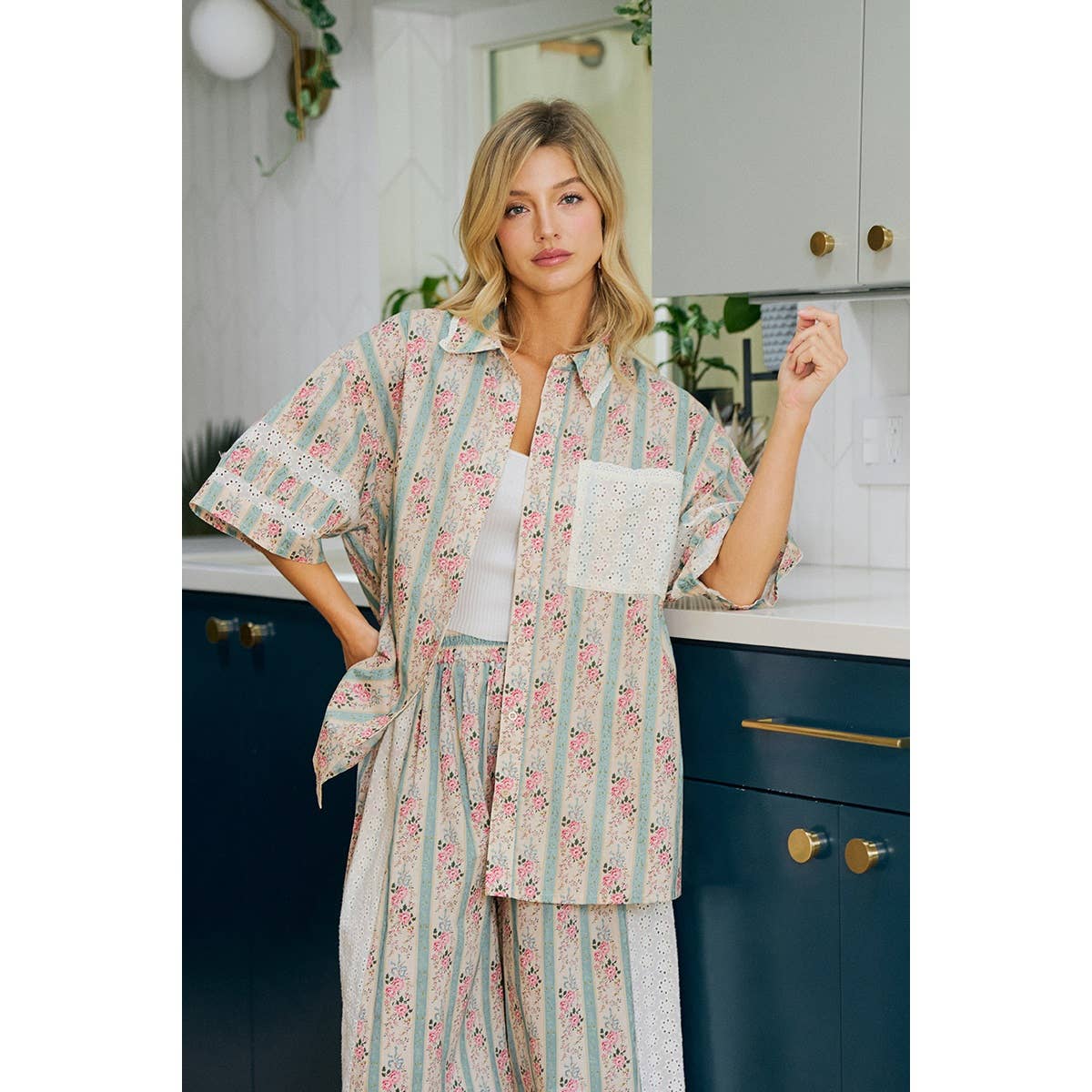 EYELET LACE AND FLORAL MIX AND MATCH SHIRT TOP: TEAL / M 6-10