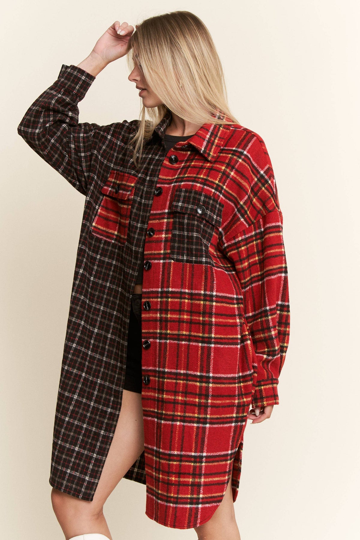 PLUS SIZE OPPOSITES ATTRACT FLANNEL JACKET: BLACK/RED / 1X/2XL