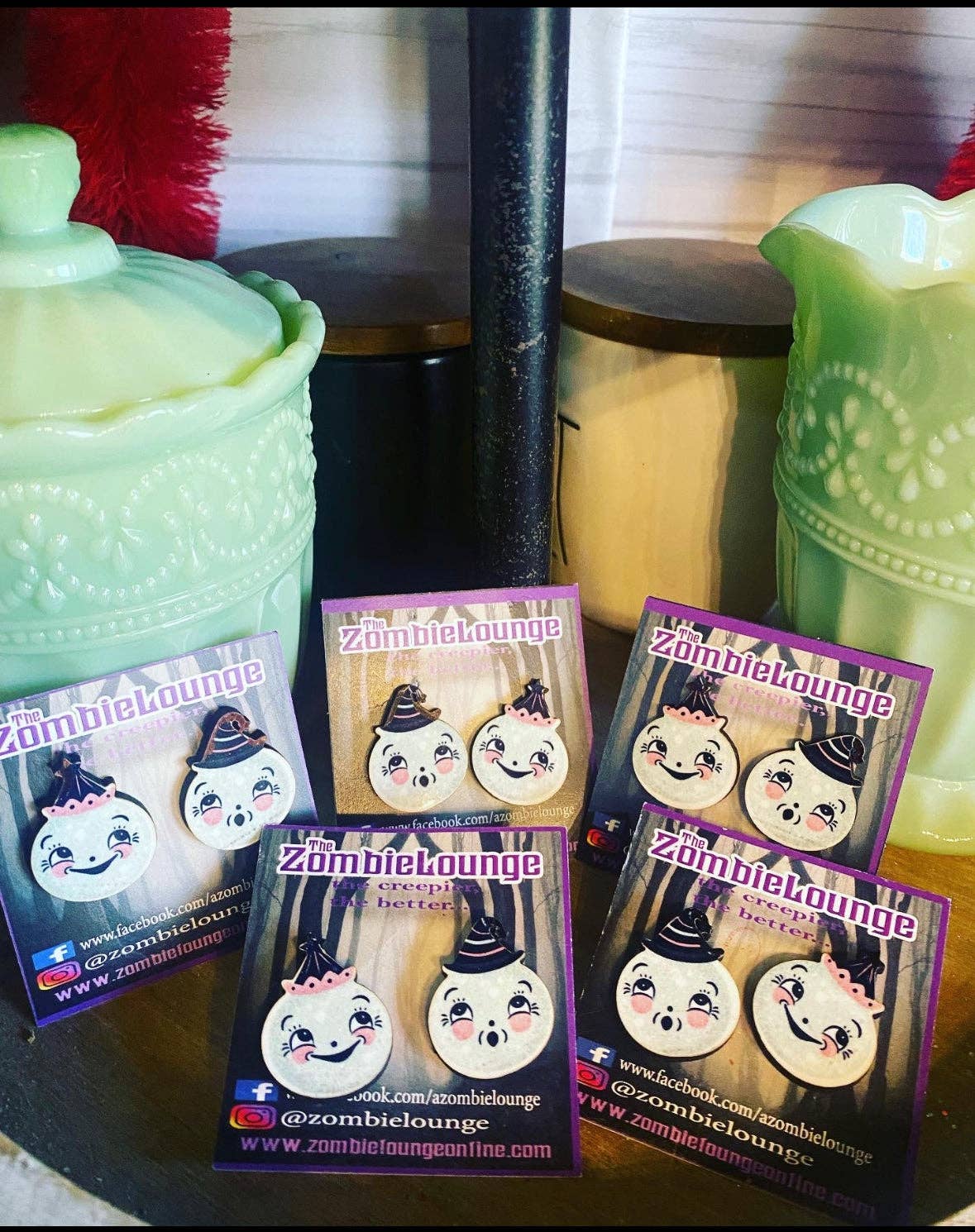 Laughing Luna Earrings: Stud