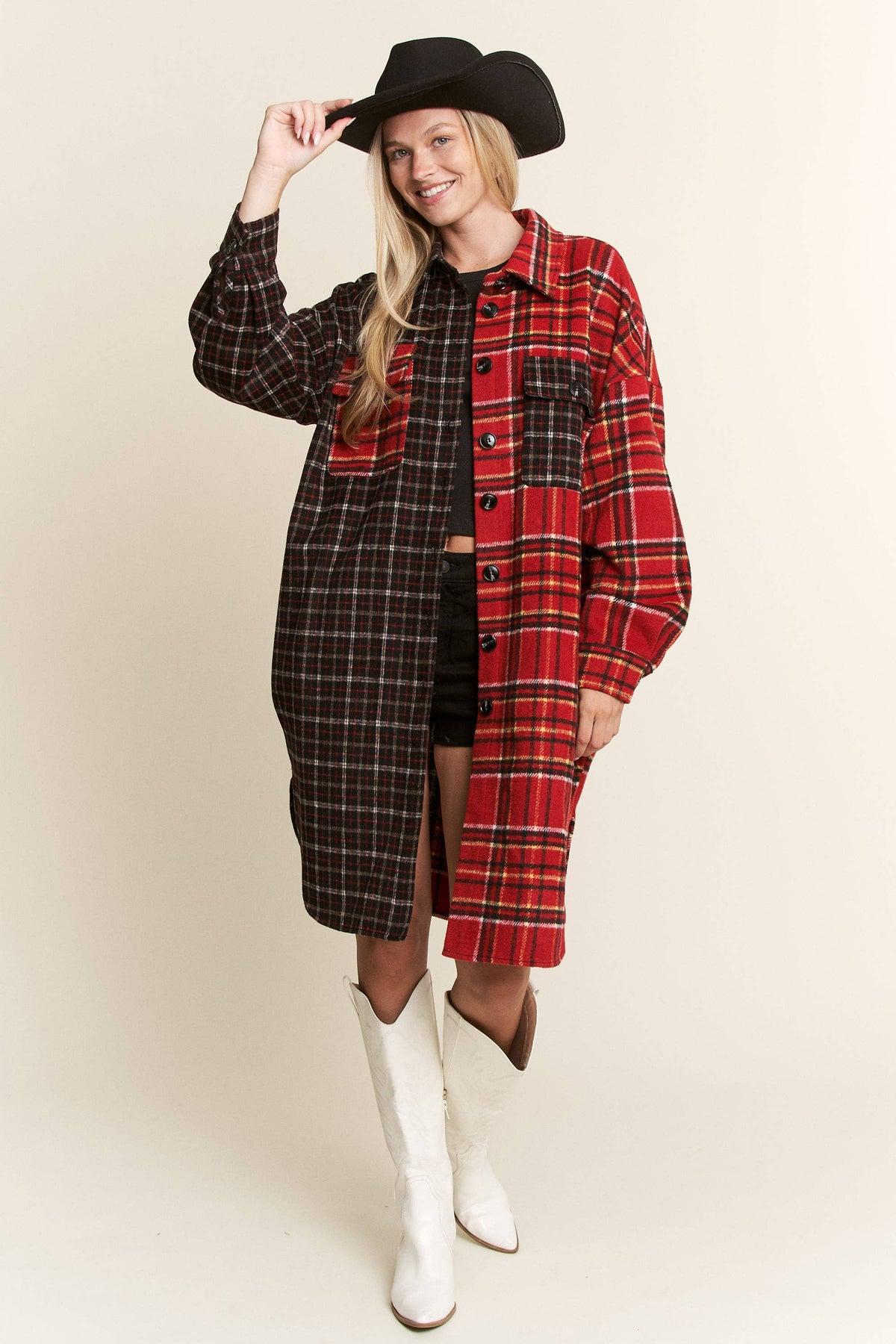 PLUS SIZE OPPOSITES ATTRACT FLANNEL JACKET: BLACK/RED / 1X/2XL