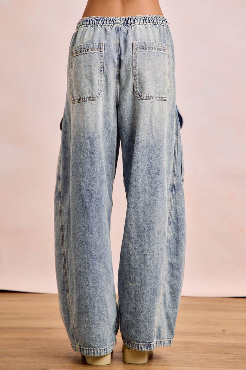 BAGGY BARREL DENIM PANTS WITH CARGO POCKETS: DENIM