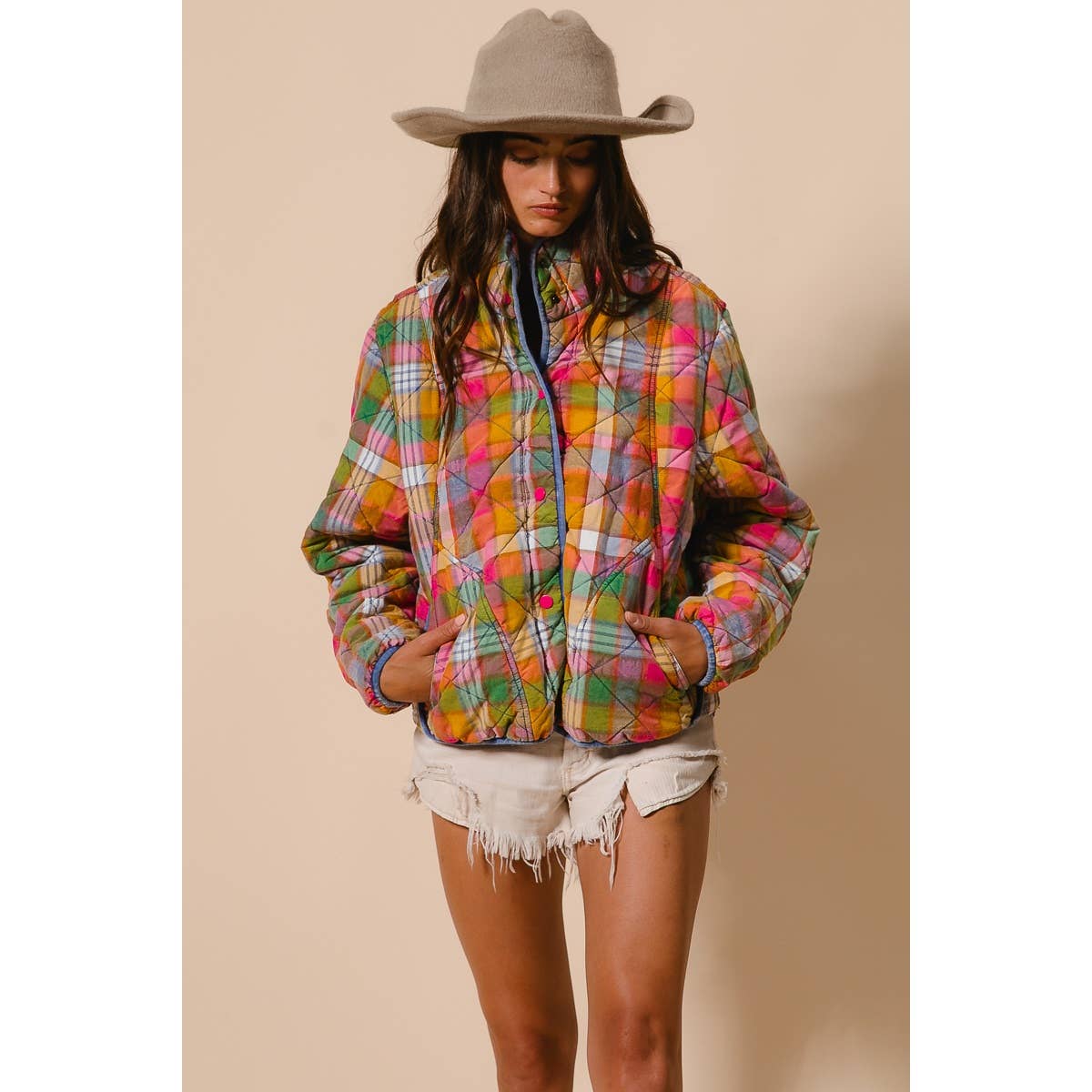 BLEACHED VINTAGE PLAID QUILTED JACKET WITH POCKETS: STAINED GLASS / S