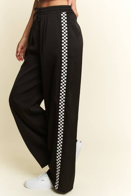 SOLID SATIN SWEATPANTS WITH SIDE CHECKERBOARD TAPE: Black